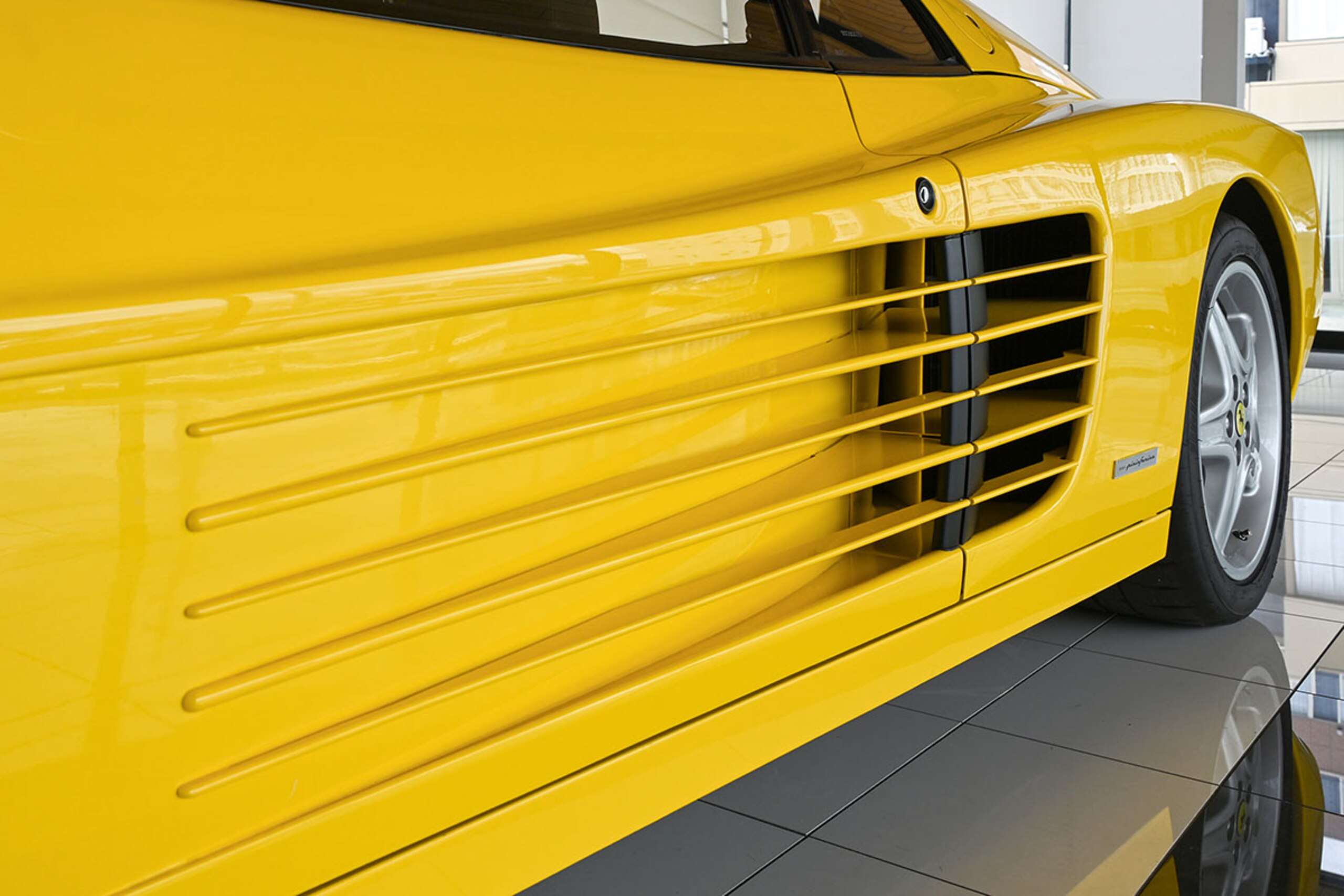 1995 Ferrari 512TR — Photo 11 / 27