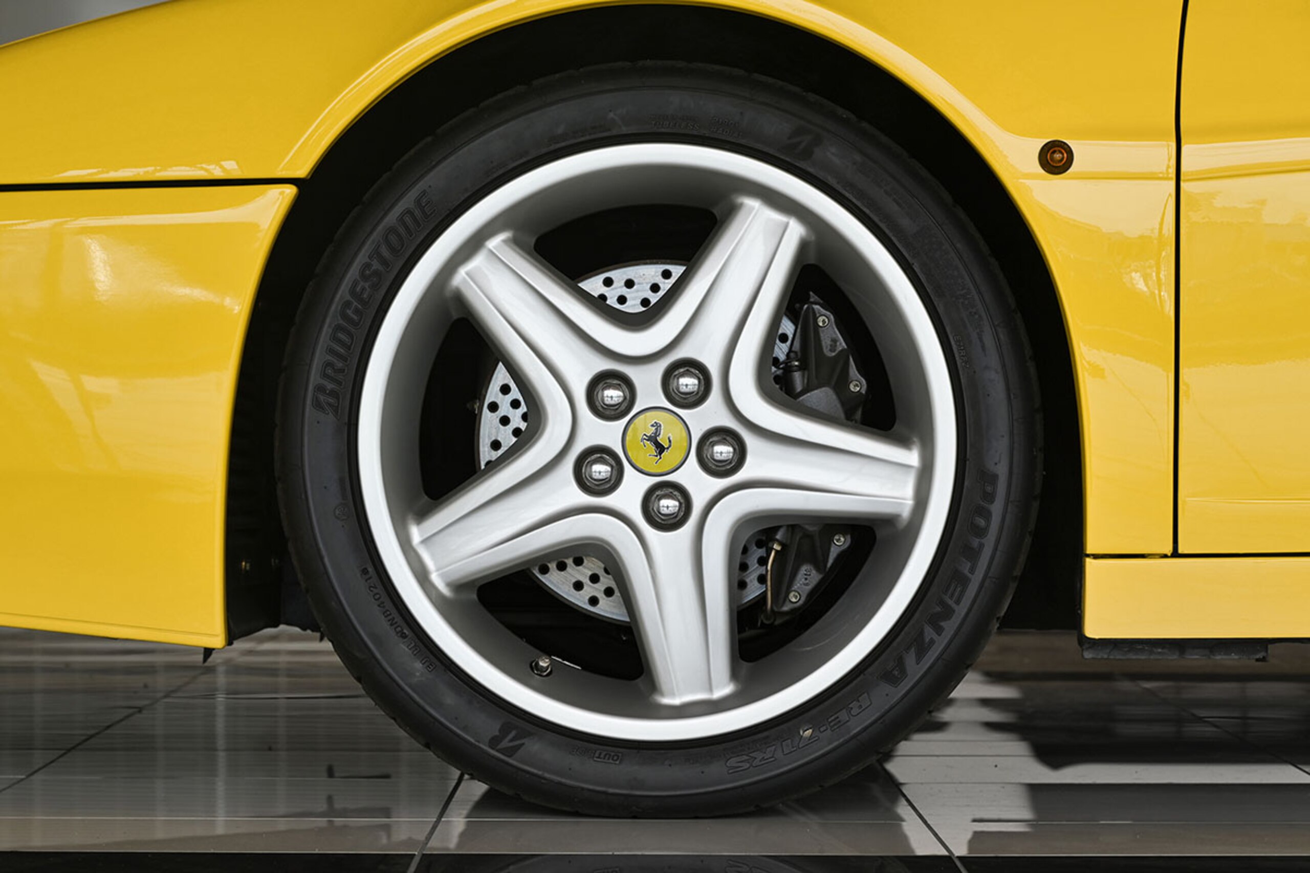 1995 Ferrari 512TR — Photo 23 / 27