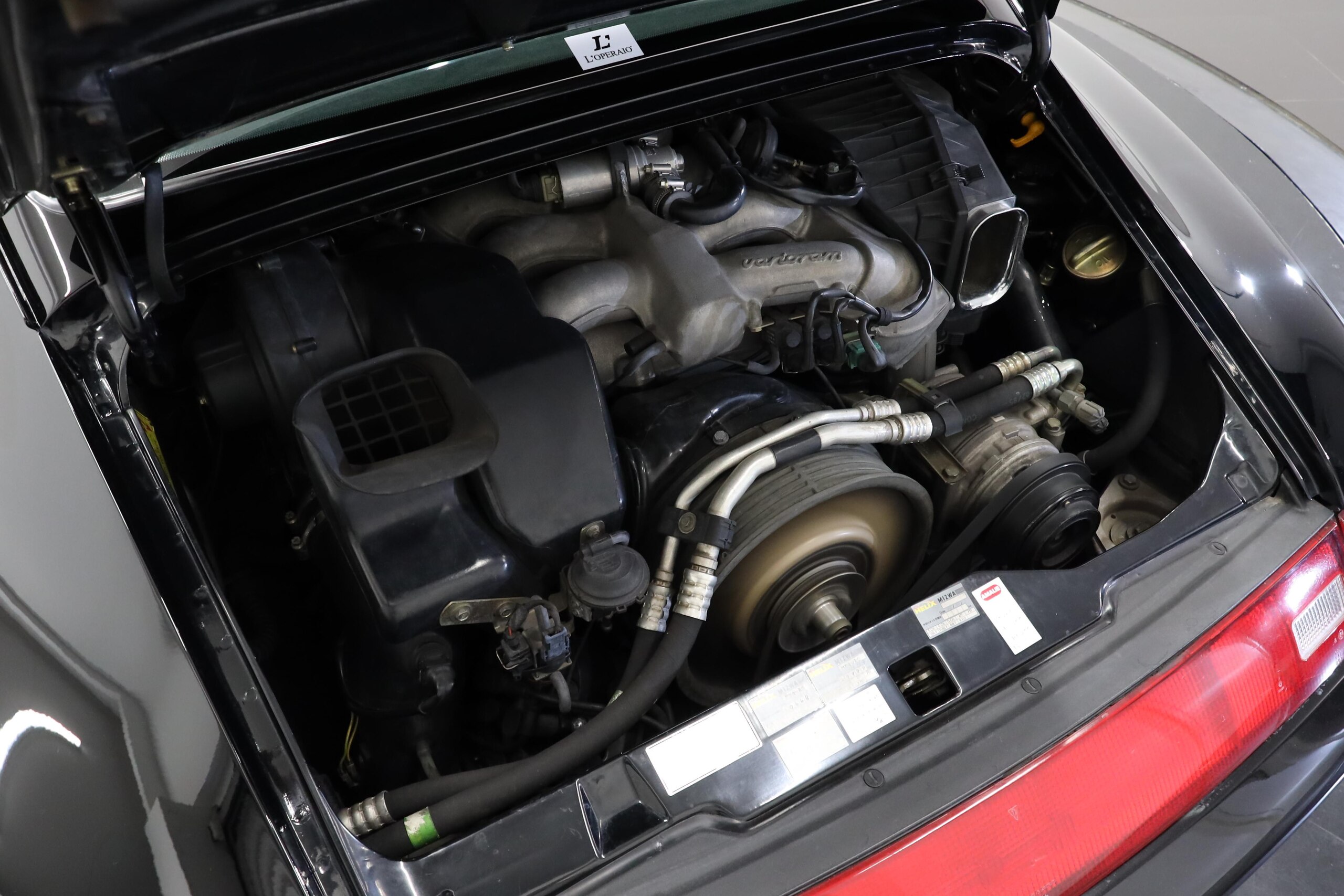 1995 Porsche 911 Carrera RS — Photo 24 / 37