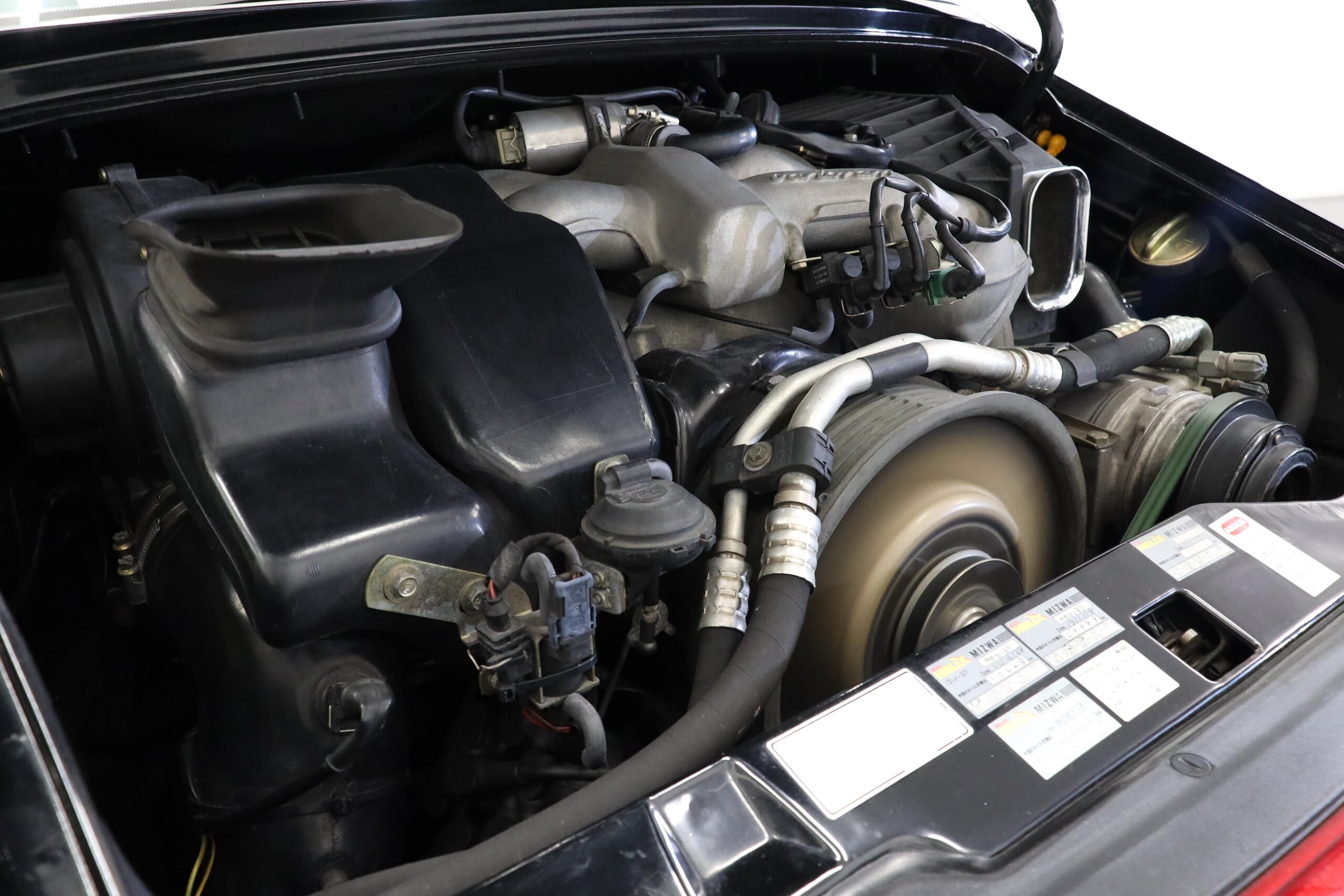 1995 Porsche 911 Carrera RS — Photo 27 / 37