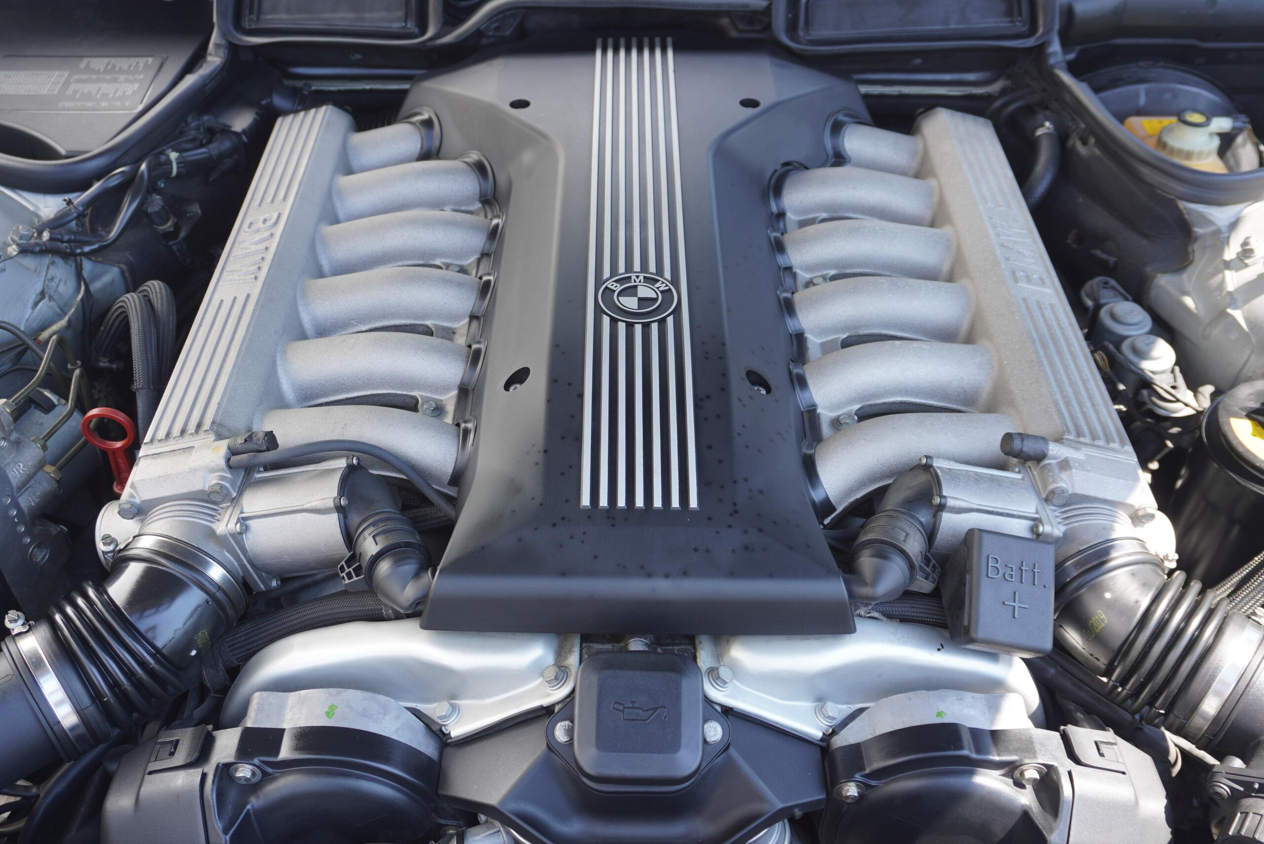 1996 BMW 750iL — Photo 30 / 36