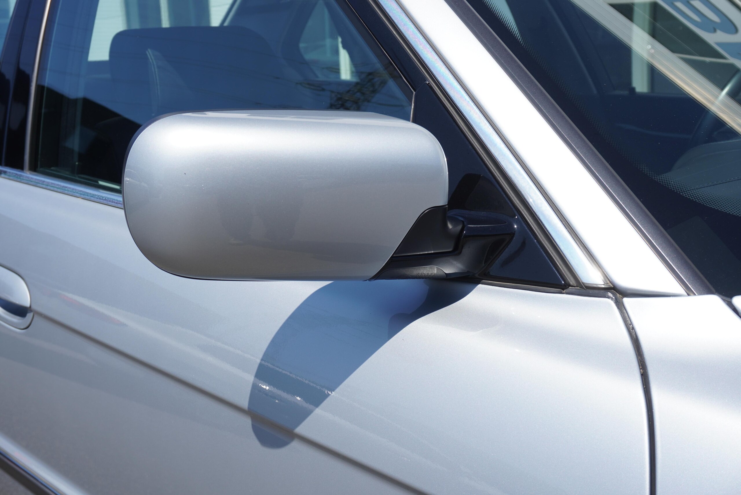 1996 BMW 750iL — Photo 32 / 36