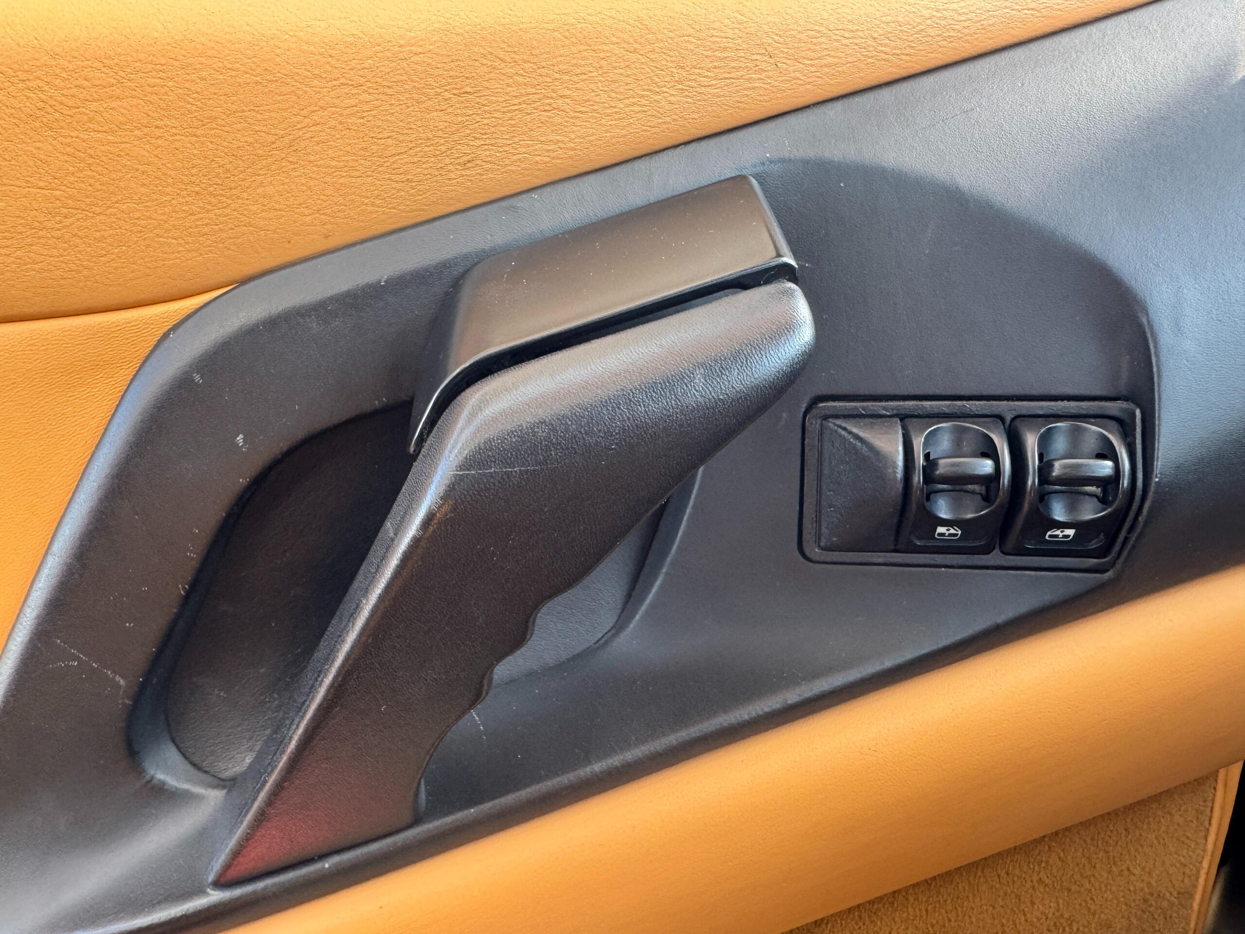 1996 Ferrari F355 Berlinetta — Photo 15 / 56