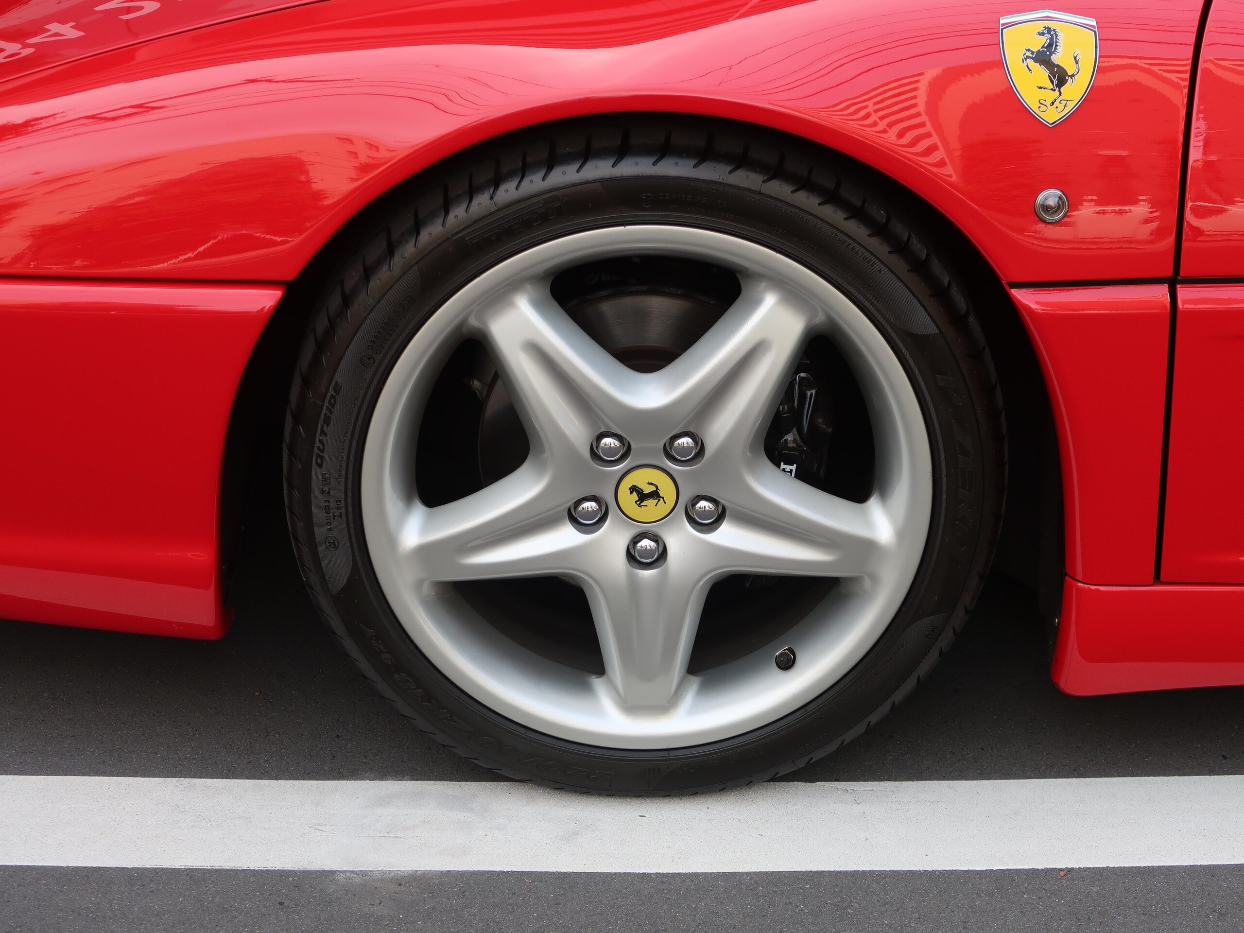1996 Ferrari F355 Berlinetta — Photo 39 / 47
