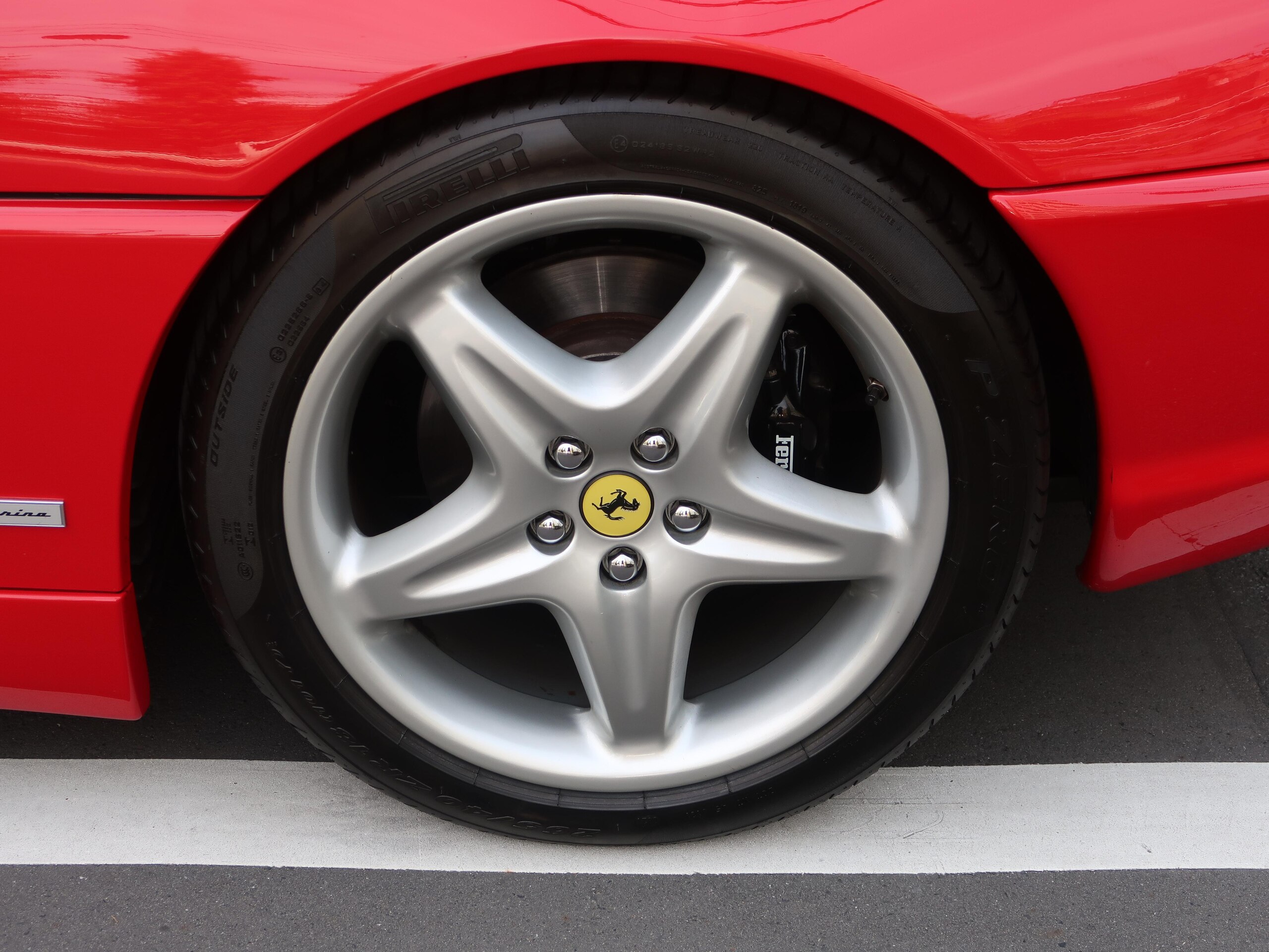 1996 Ferrari F355 Berlinetta — Photo 40 / 47