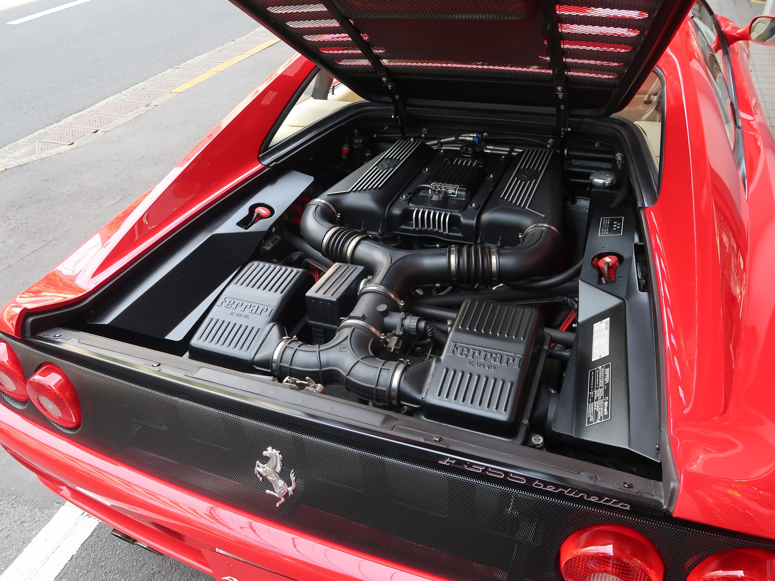 1996 Ferrari F355 Berlinetta — Photo 41 / 47