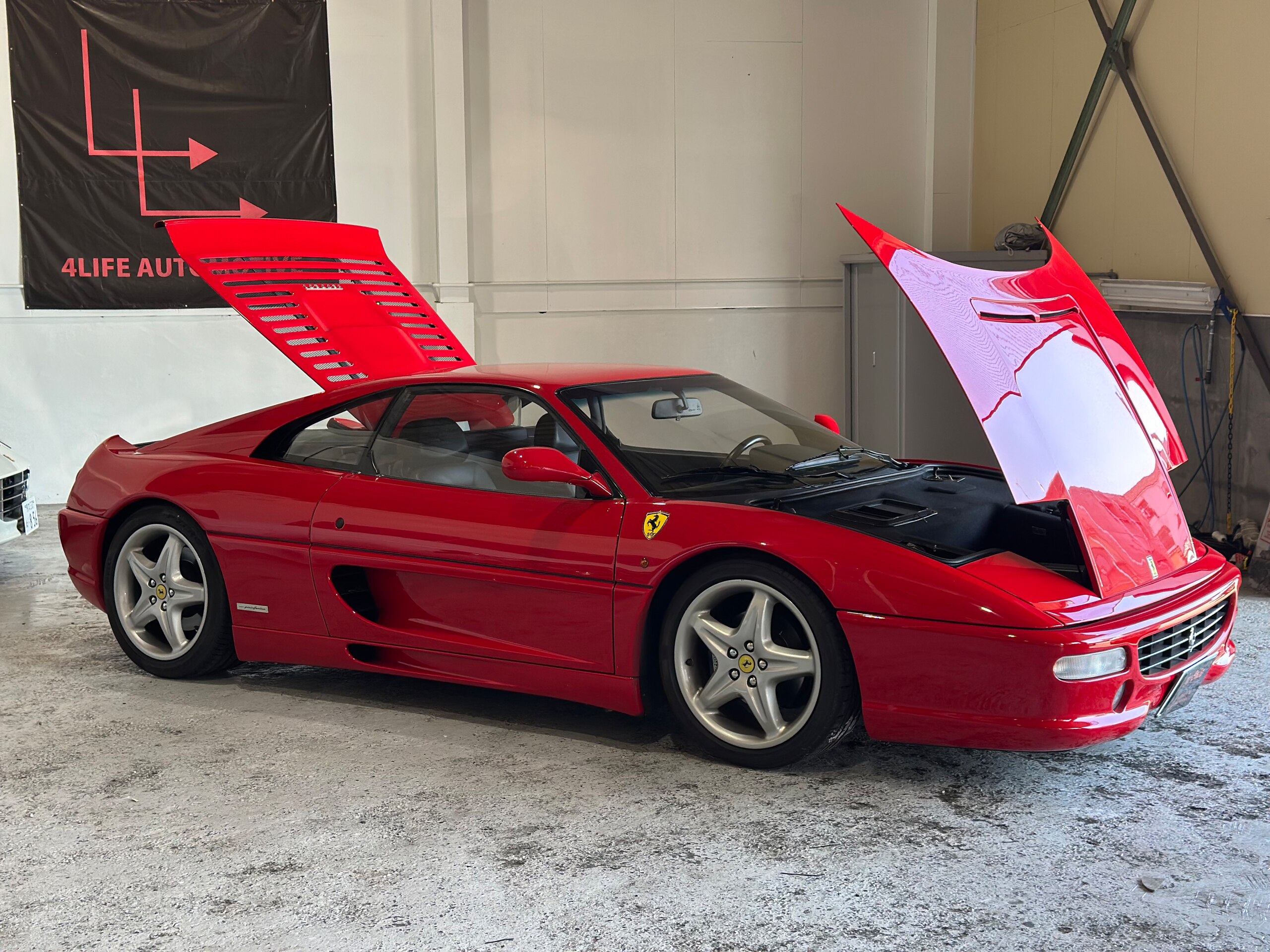 1996 Ferrari F355 Berlinetta — Photo 17 / 44