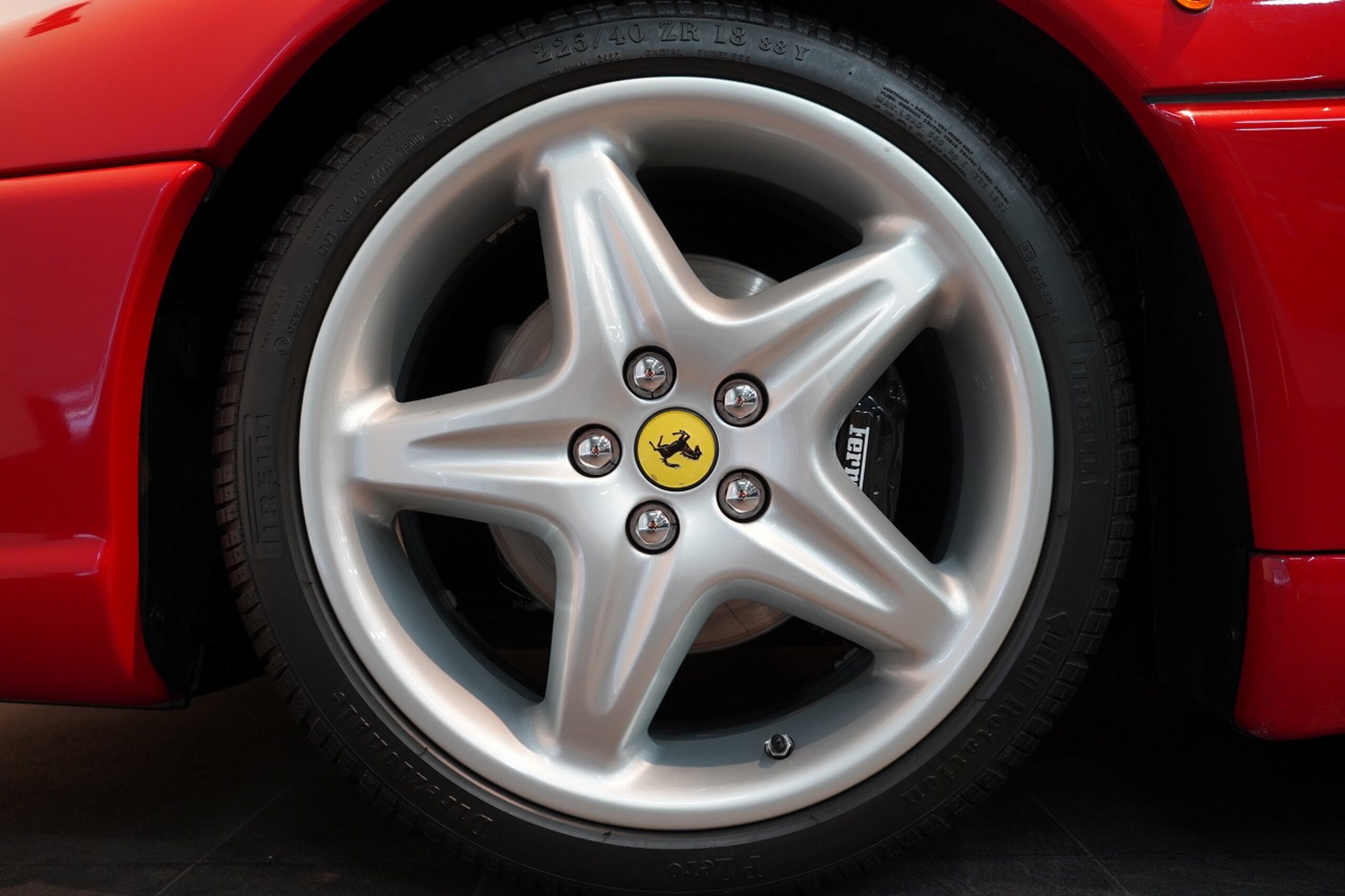 1996 Ferrari F355 Berlinetta — Photo 19 / 69