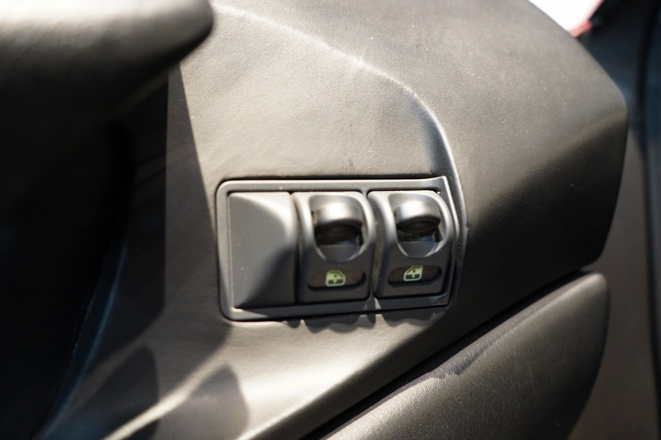 1996 Ferrari F355 Berlinetta — Photo 45 / 69