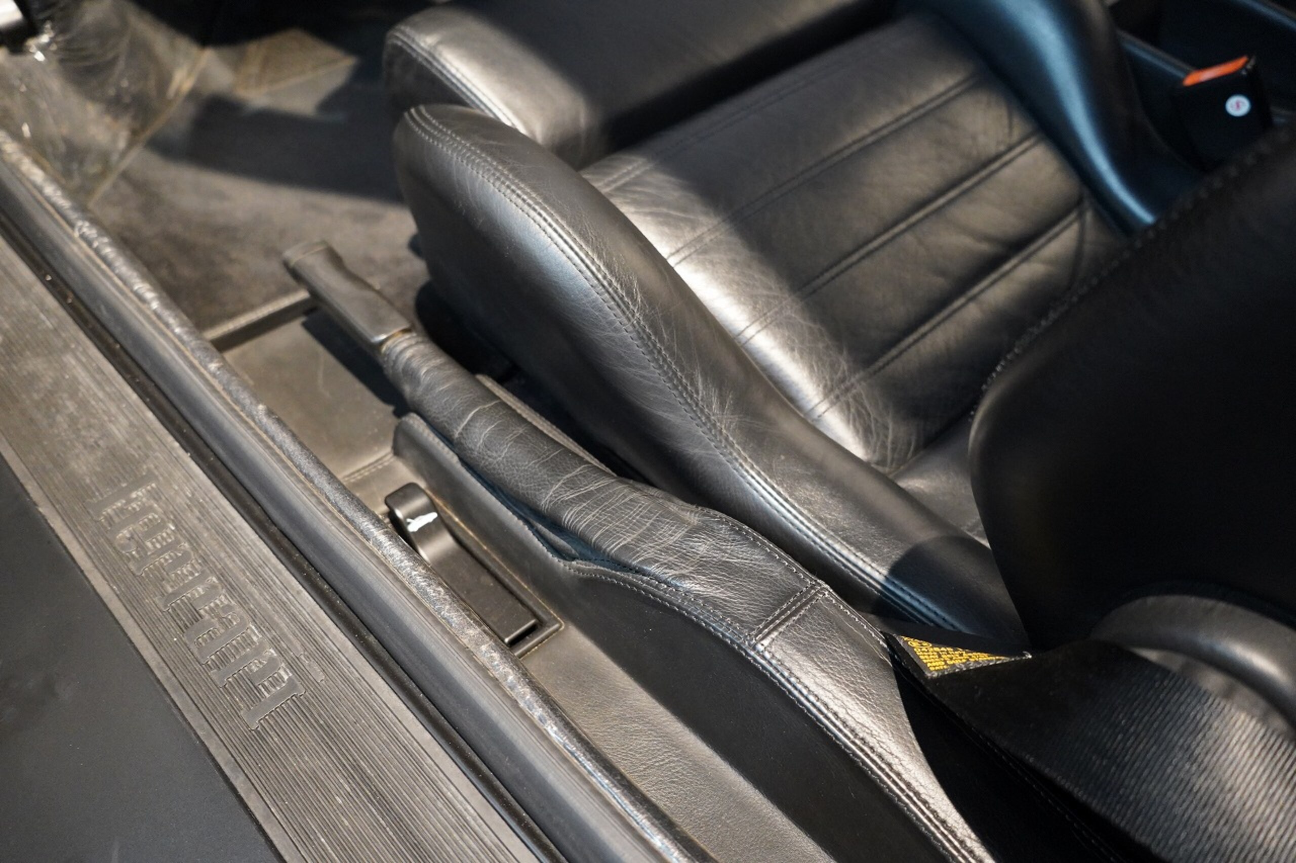 1996 Ferrari F355 Berlinetta — Photo 48 / 69