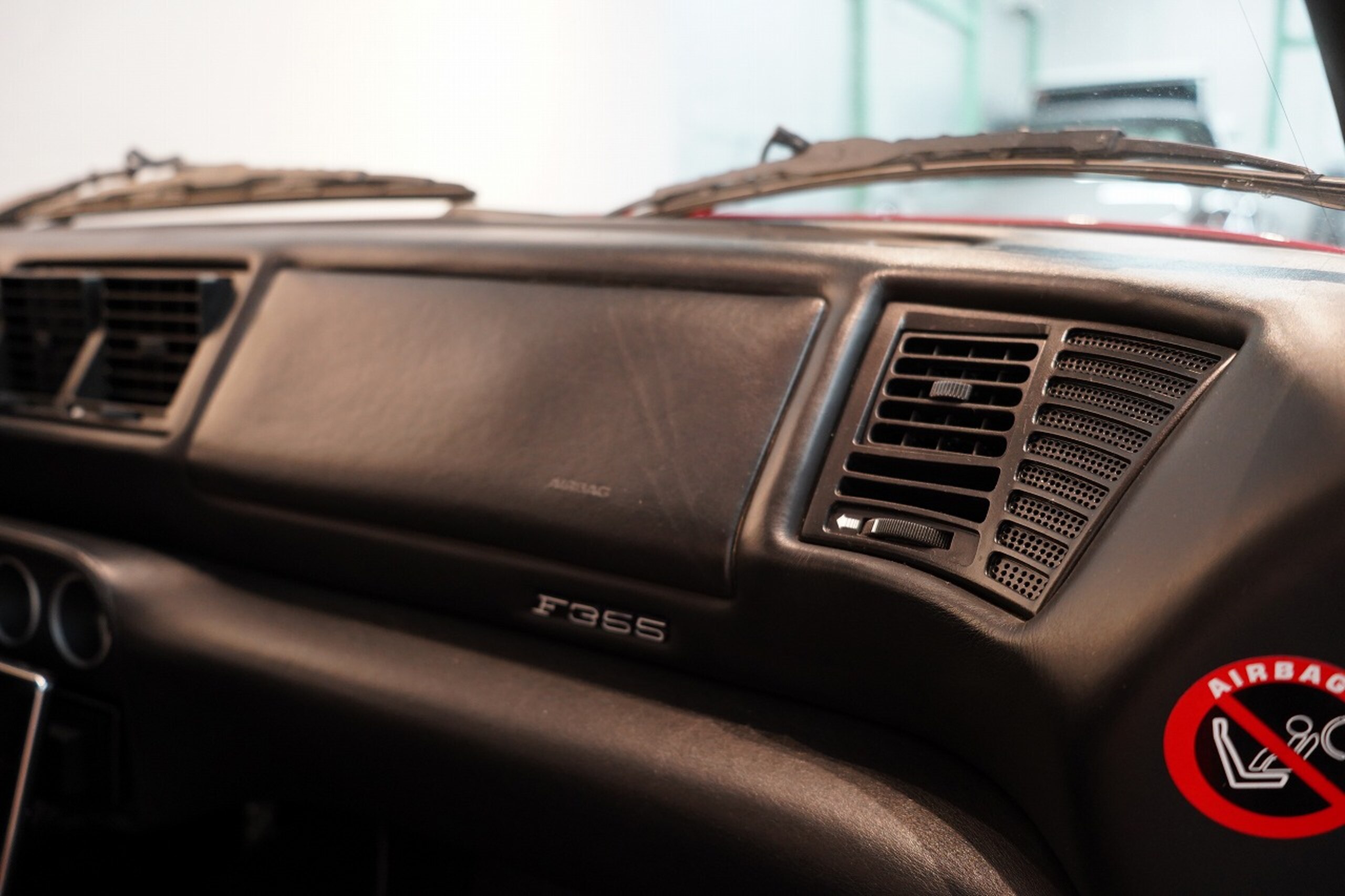 1996 Ferrari F355 Berlinetta — Photo 55 / 69