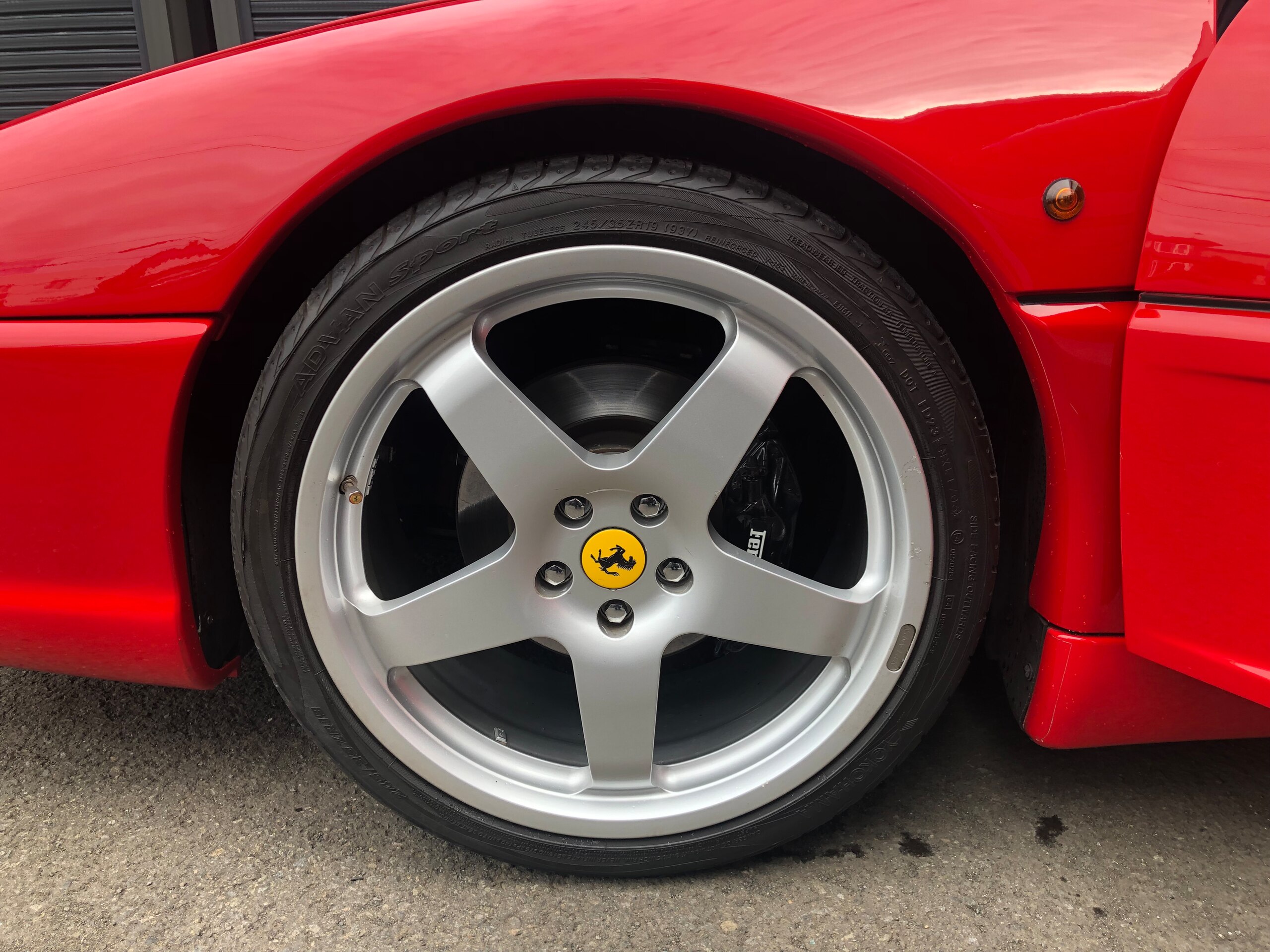 1997 Ferrari F355 Berlinetta — Photo 32 / 65