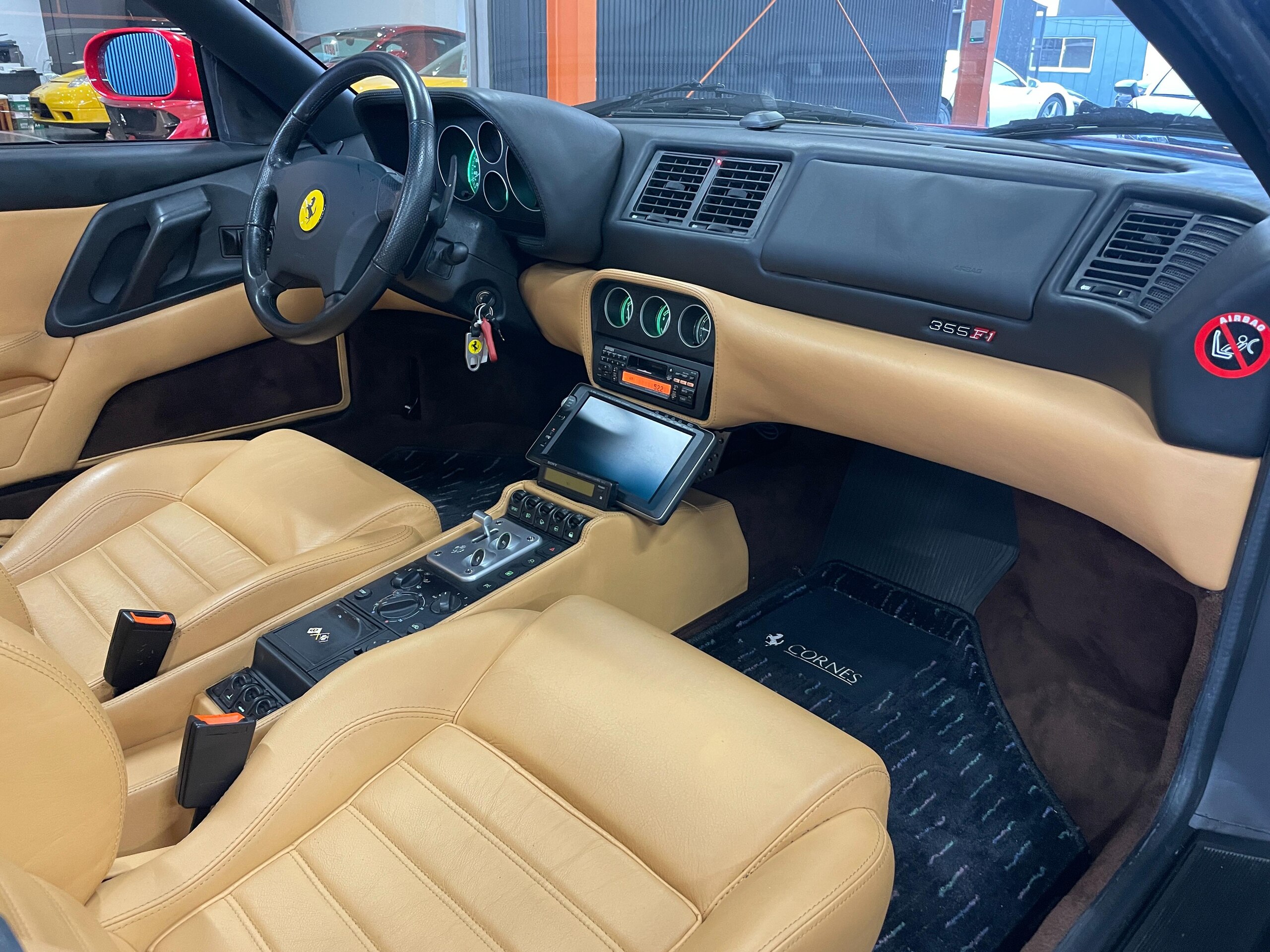 1998 Ferrari F355 Spider F1 — Photo 17 / 23