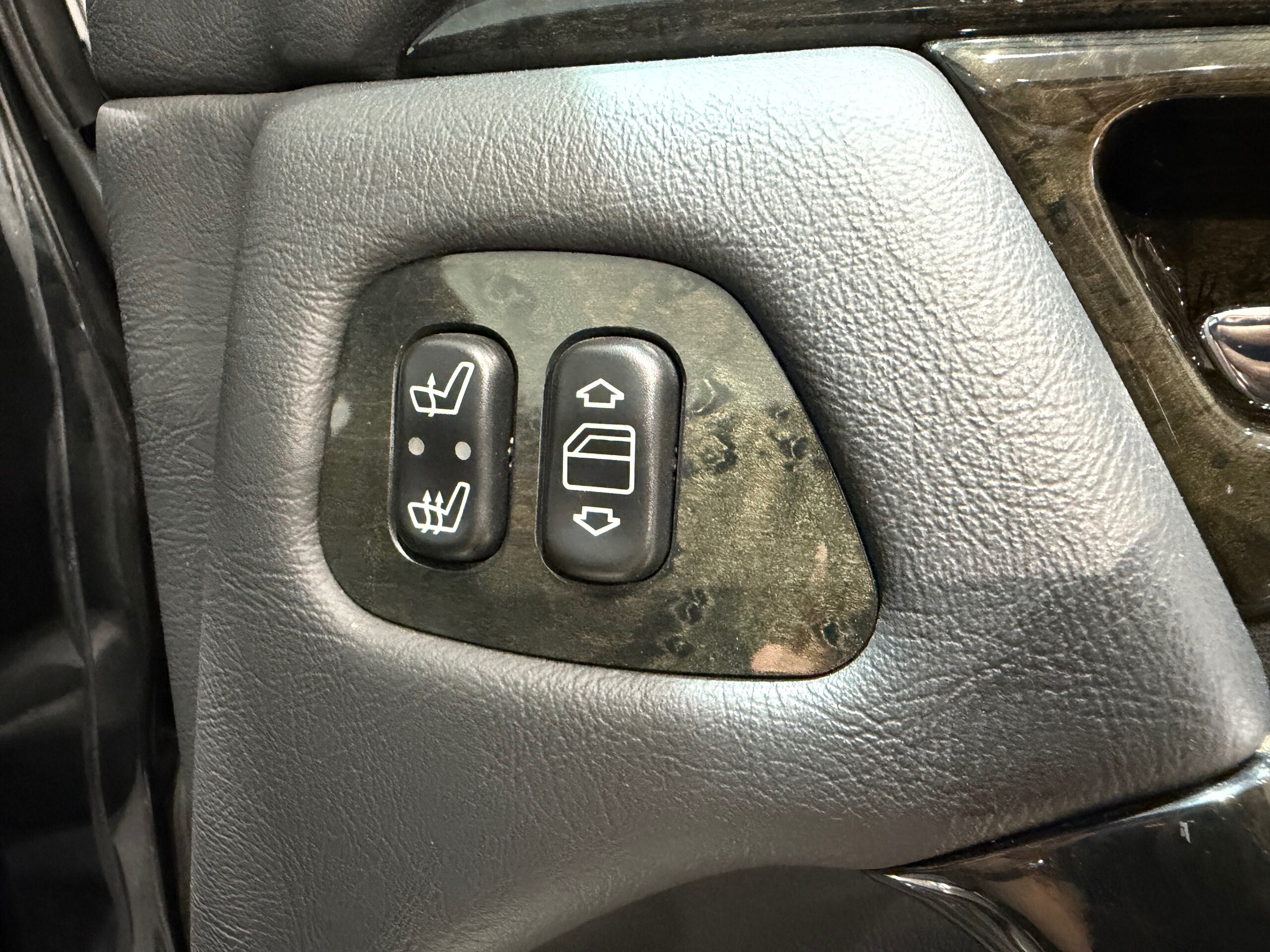 1998 Mercedes Benz E60 AMG — Photo 17 / 74