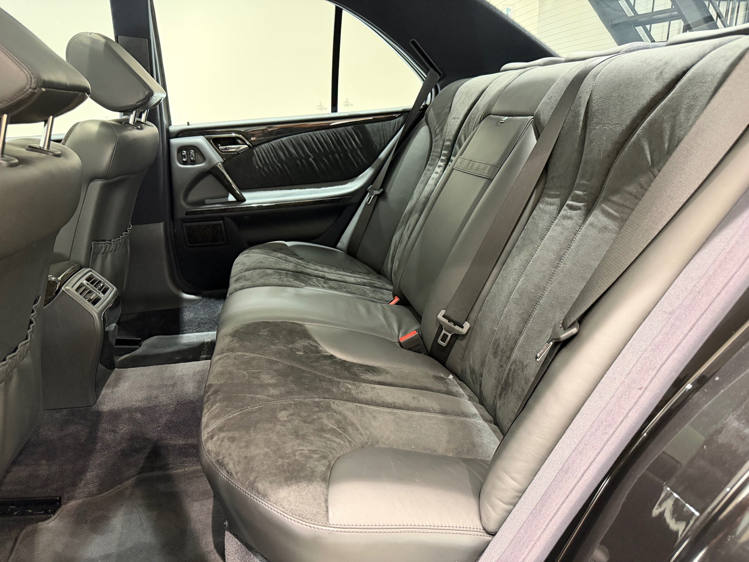1998 Mercedes Benz E60 AMG — Photo 20 / 74