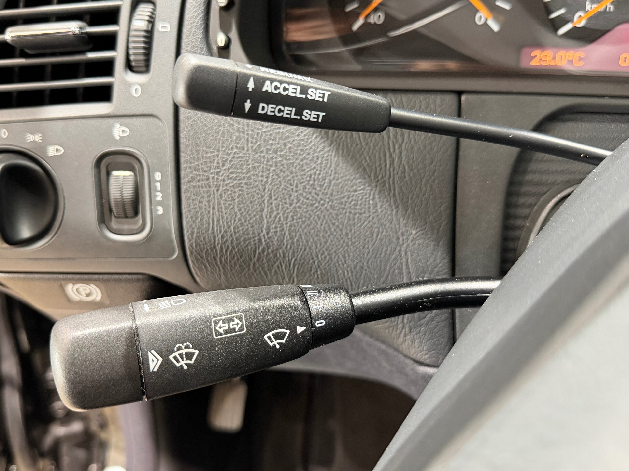 1998 Mercedes Benz E60 AMG — Photo 22 / 74