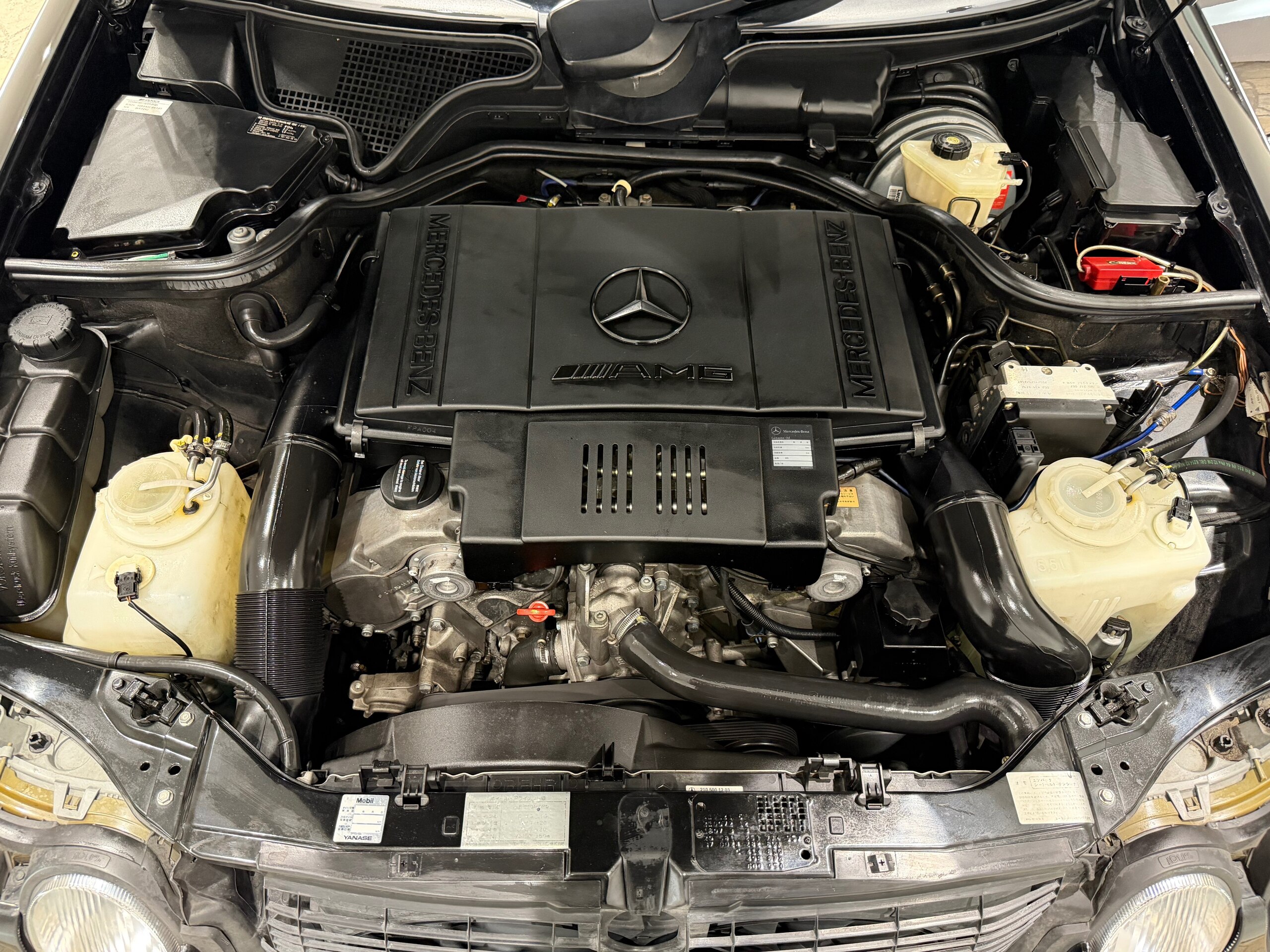 1998 Mercedes Benz E60 AMG — Photo 39 / 74