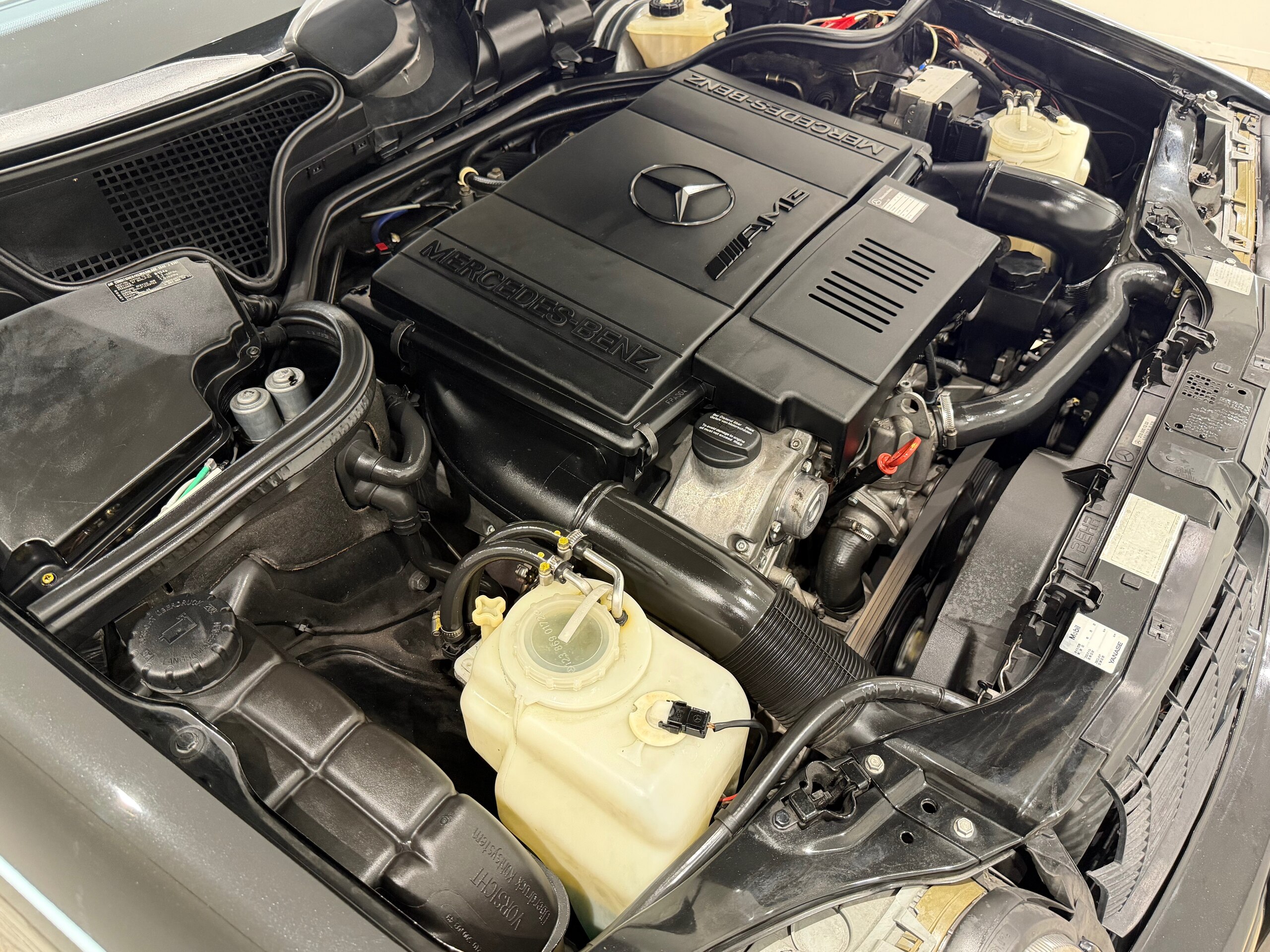 1998 Mercedes Benz E60 AMG — Photo 40 / 74