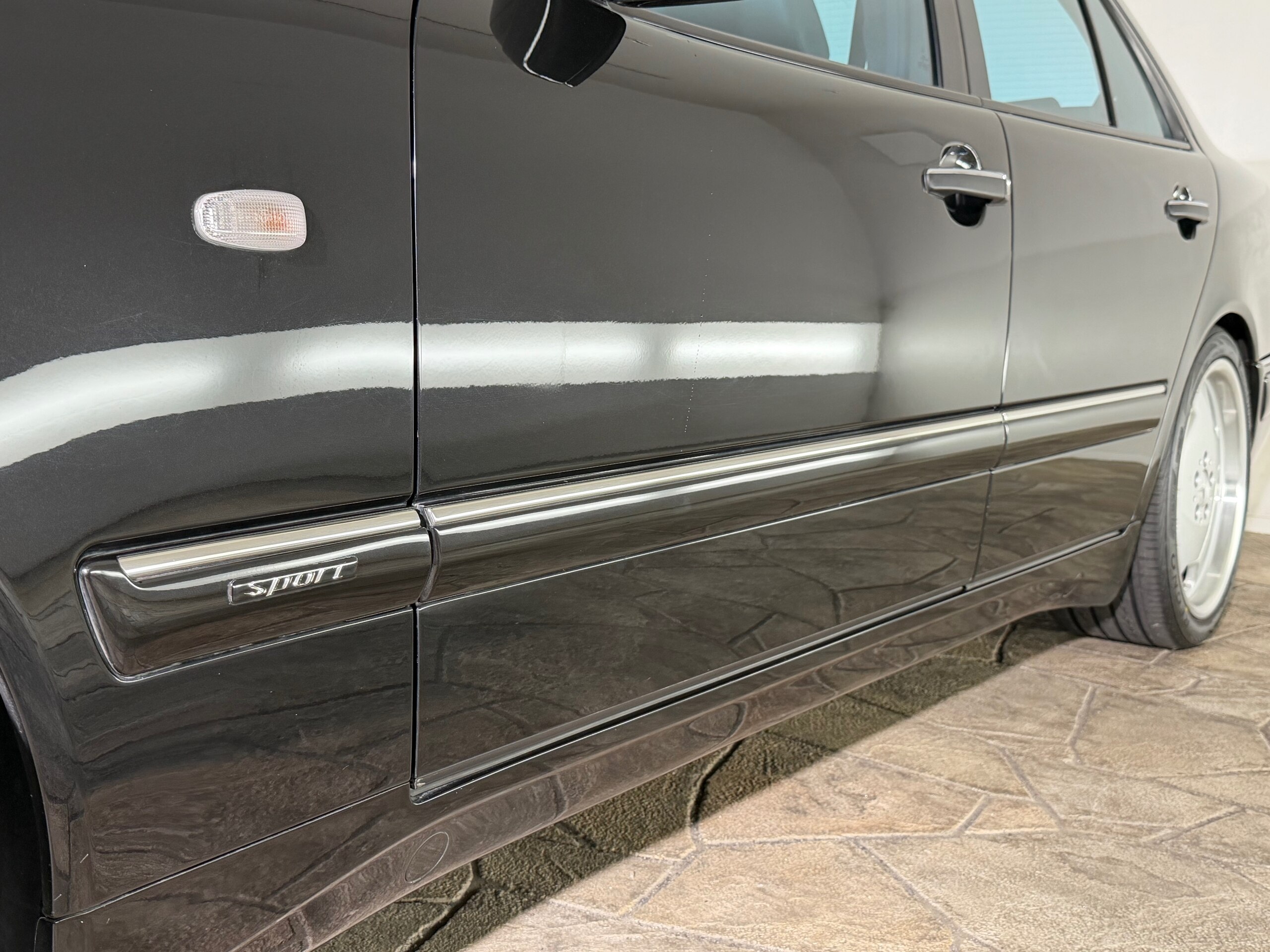 1998 Mercedes Benz E60 AMG — Photo 50 / 74