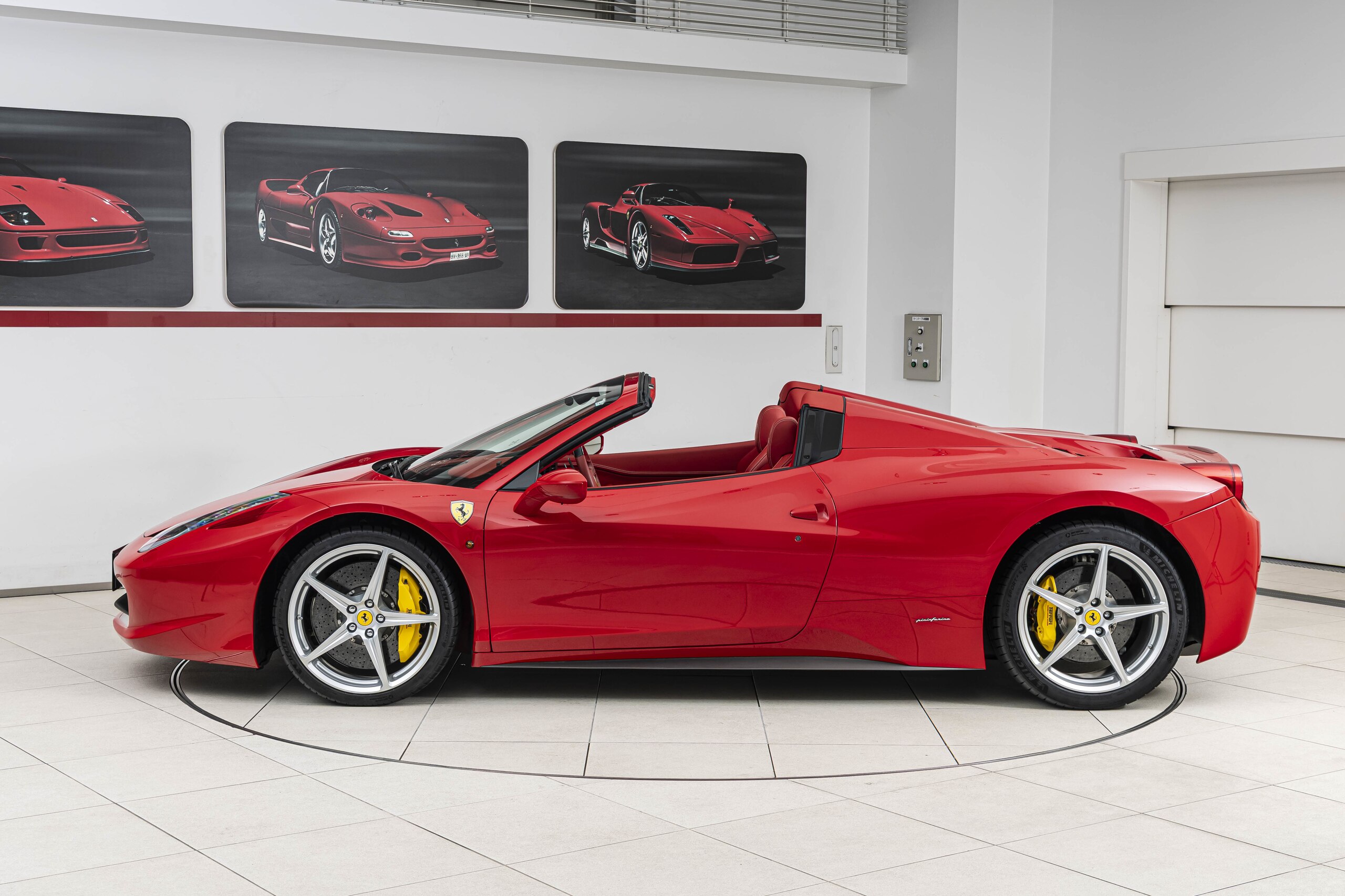 2015 Ferrari 458 Spider — Photo 11 / 29
