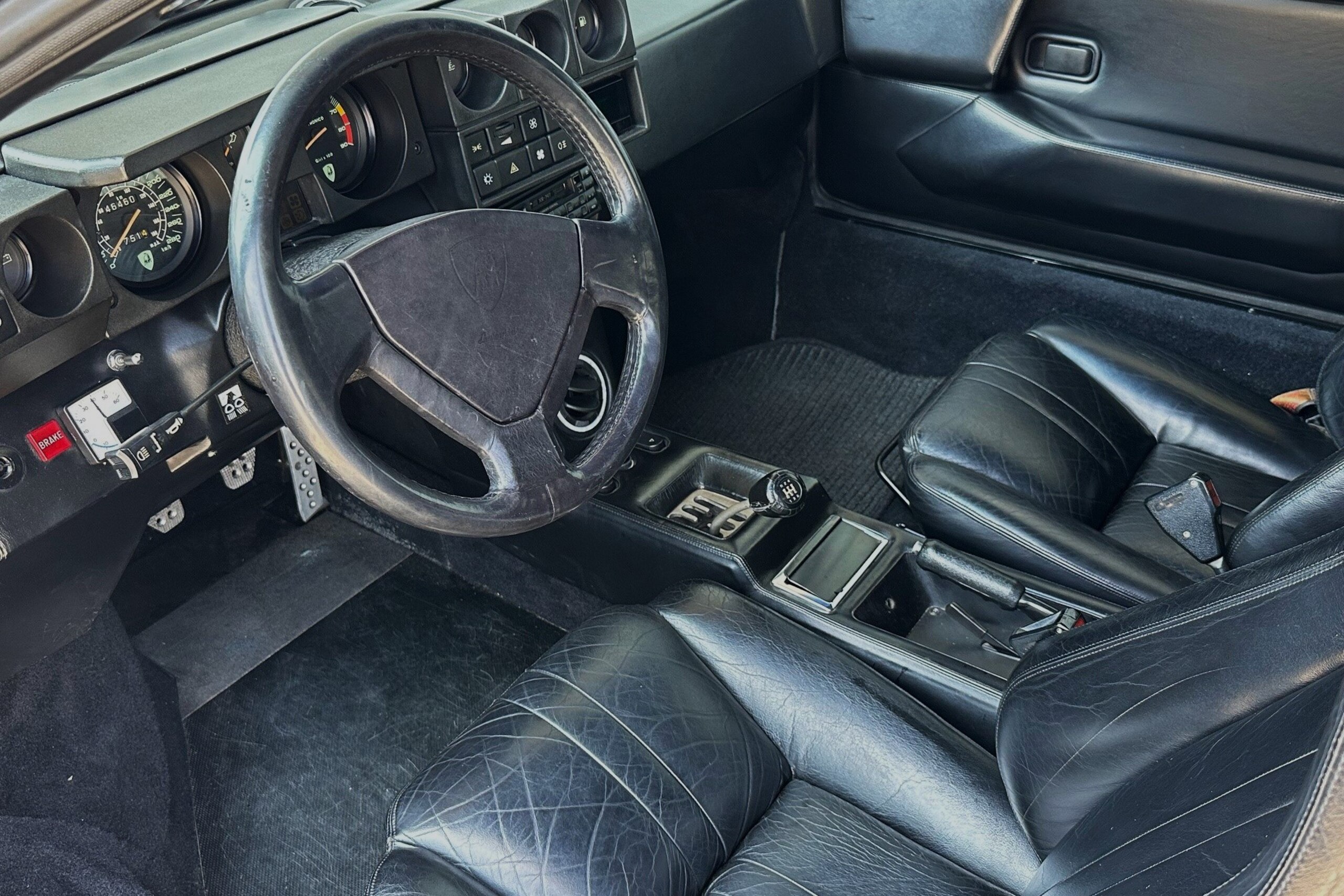 1984 Lamborghini Jalpa — Photo 10 / 17