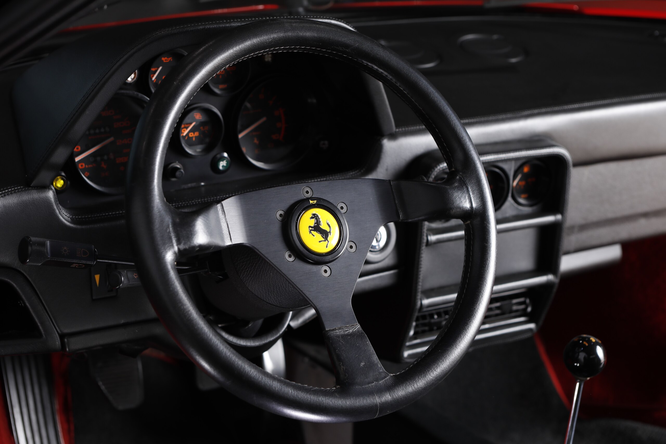 1989 Ferrari 208 GTB Turbo — Photo 6 / 25