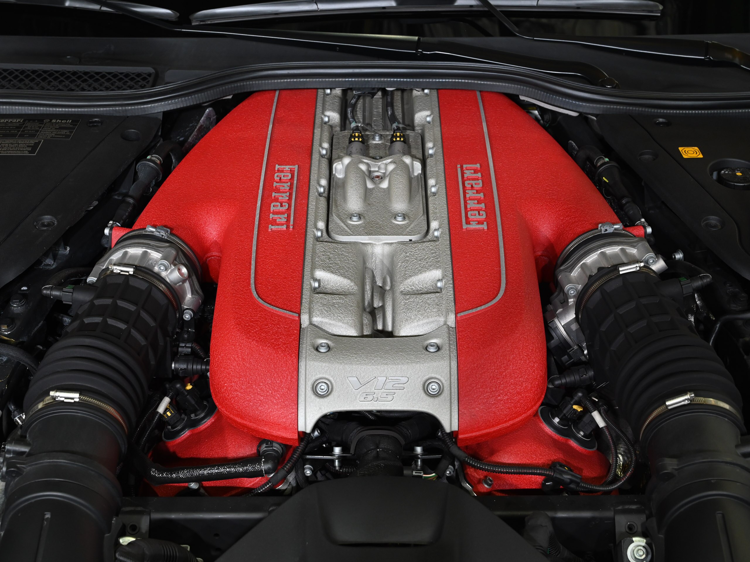 2019 Ferrari 812 Superfast — Photo 23 / 24
