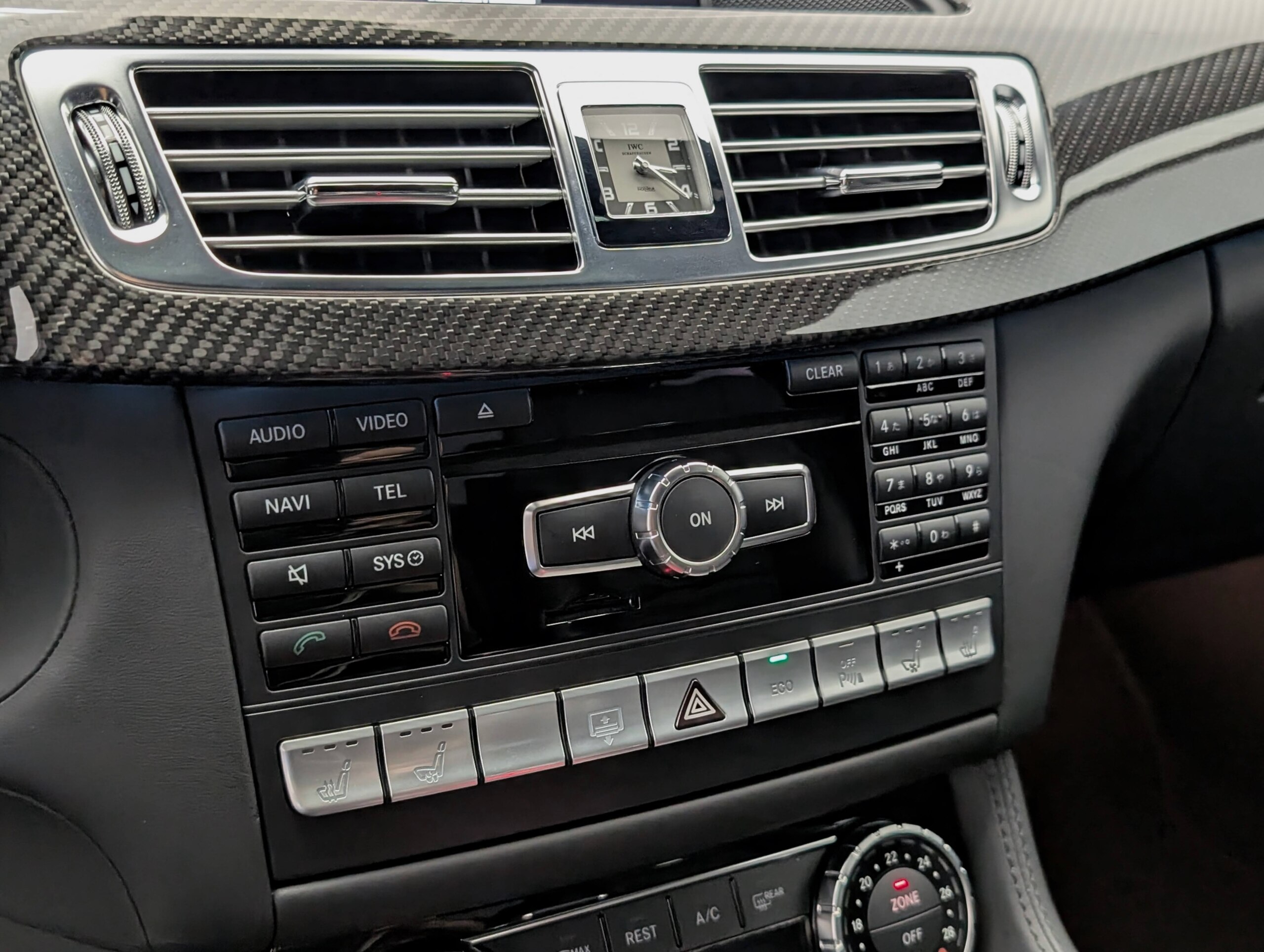 2012 Mercedes Benz CLS63 AMG — Photo 8 / 38