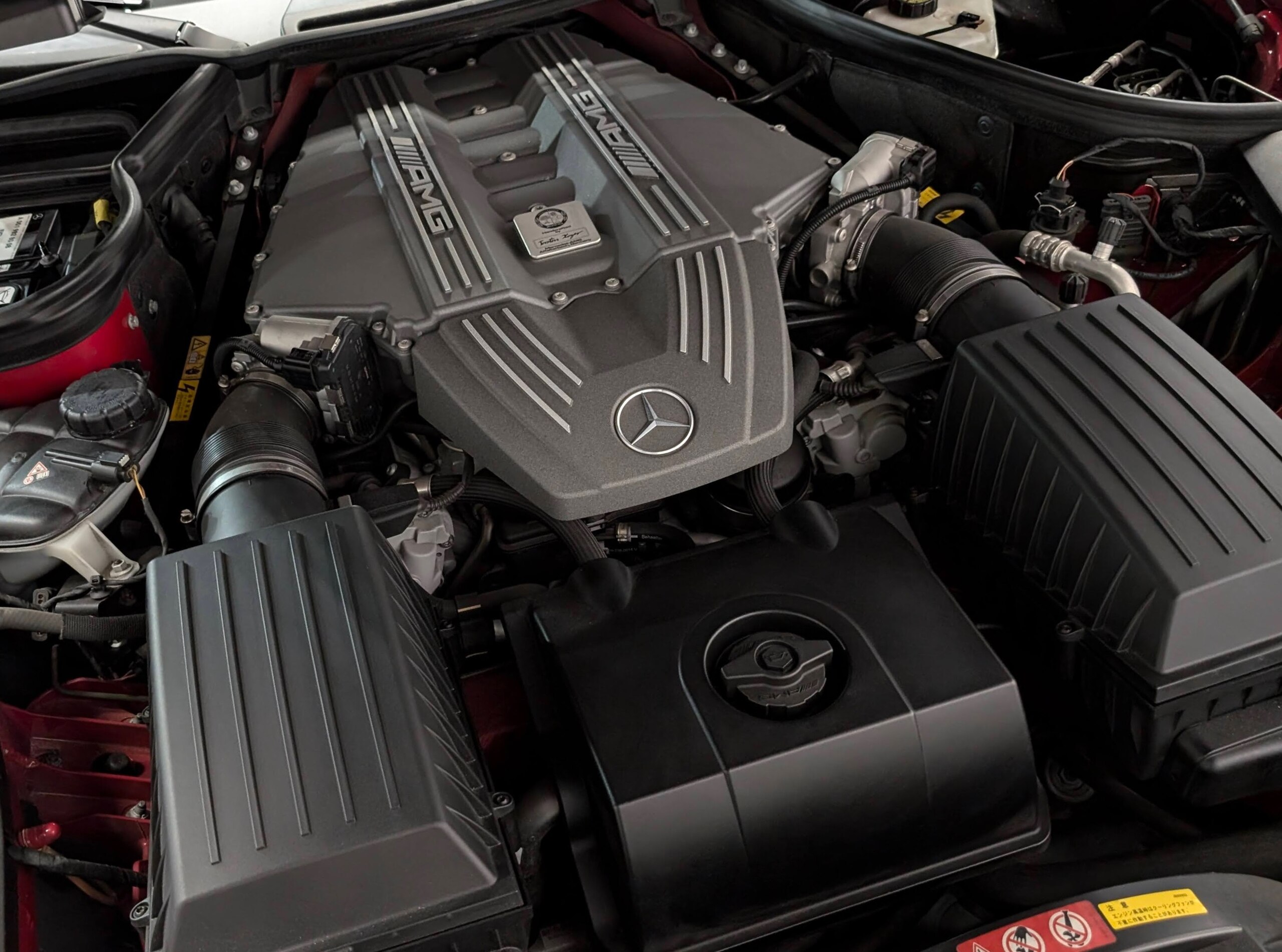 2010 Mercedes Benz SLS AMG — Photo 18 / 19