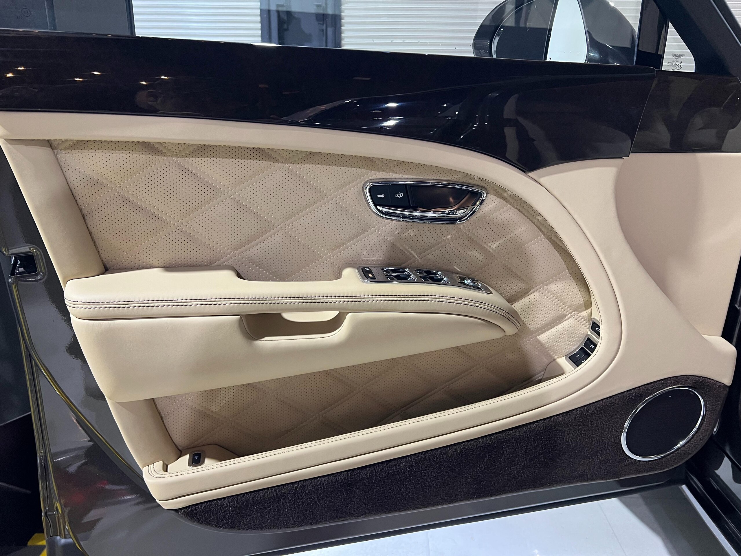 2014 Bentley Mulsanne — Photo 6 / 34