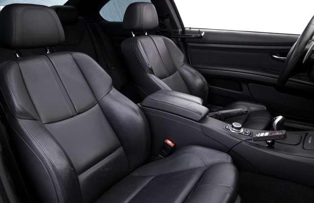 2010 BMW M3 Coupe — Photo 30 / 33