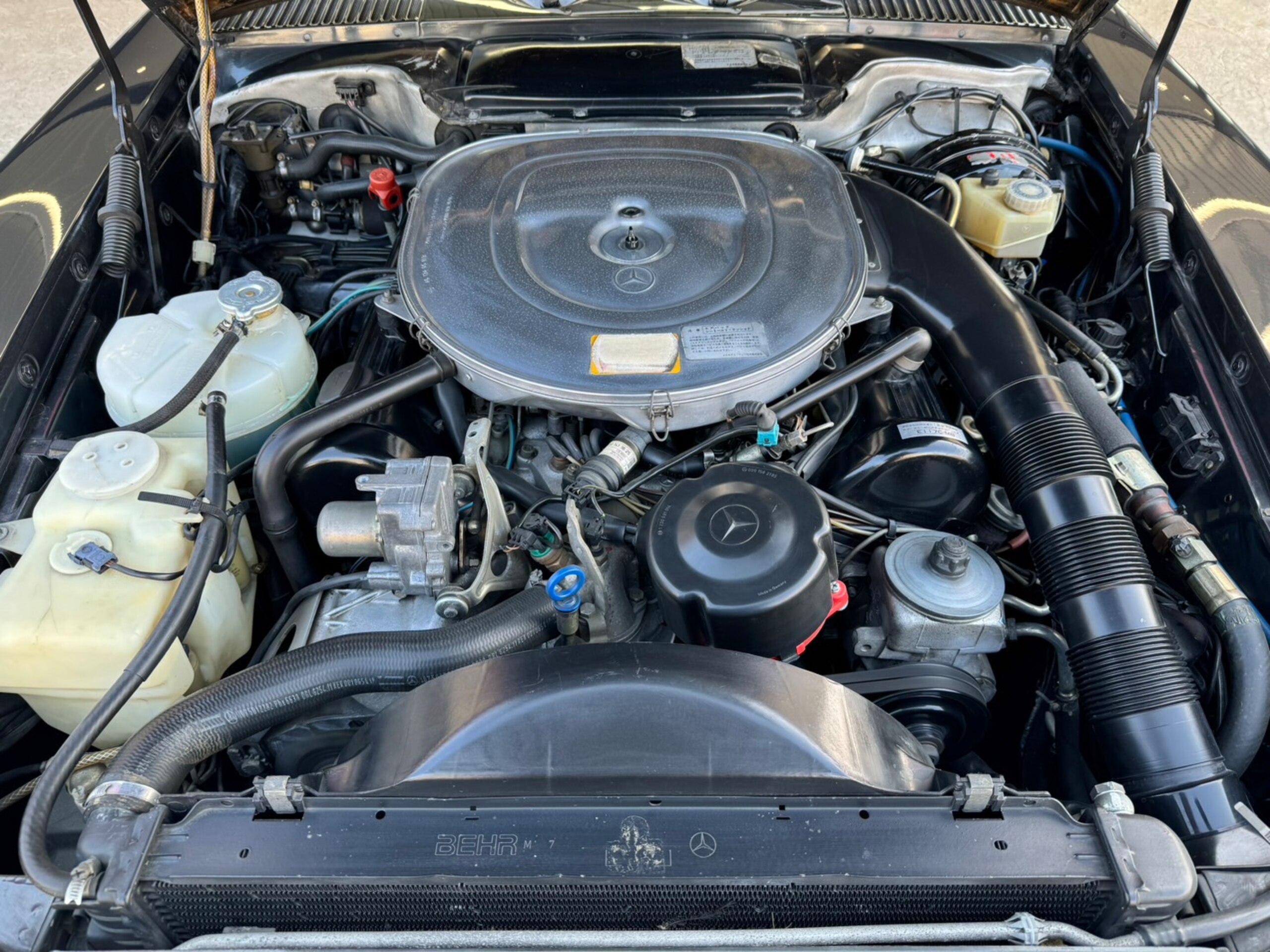 1988 Mercedes Benz SL560 — Photo 13 / 14