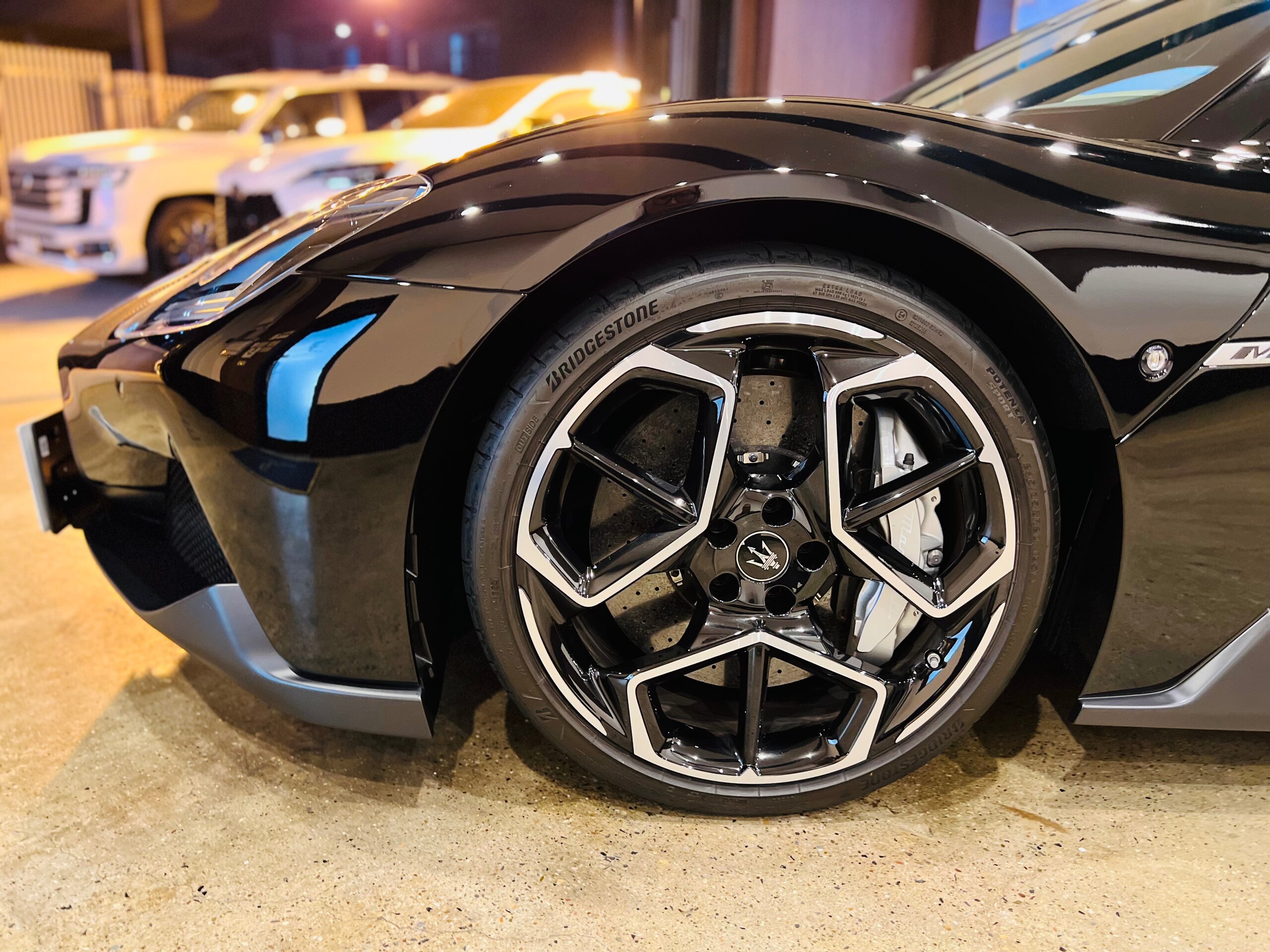 2022 Maserati MC20 — Photo 17 / 21