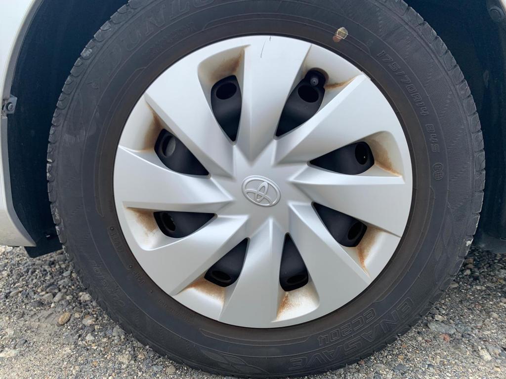 2019 Toyota Vitz — Photo 7 / 17