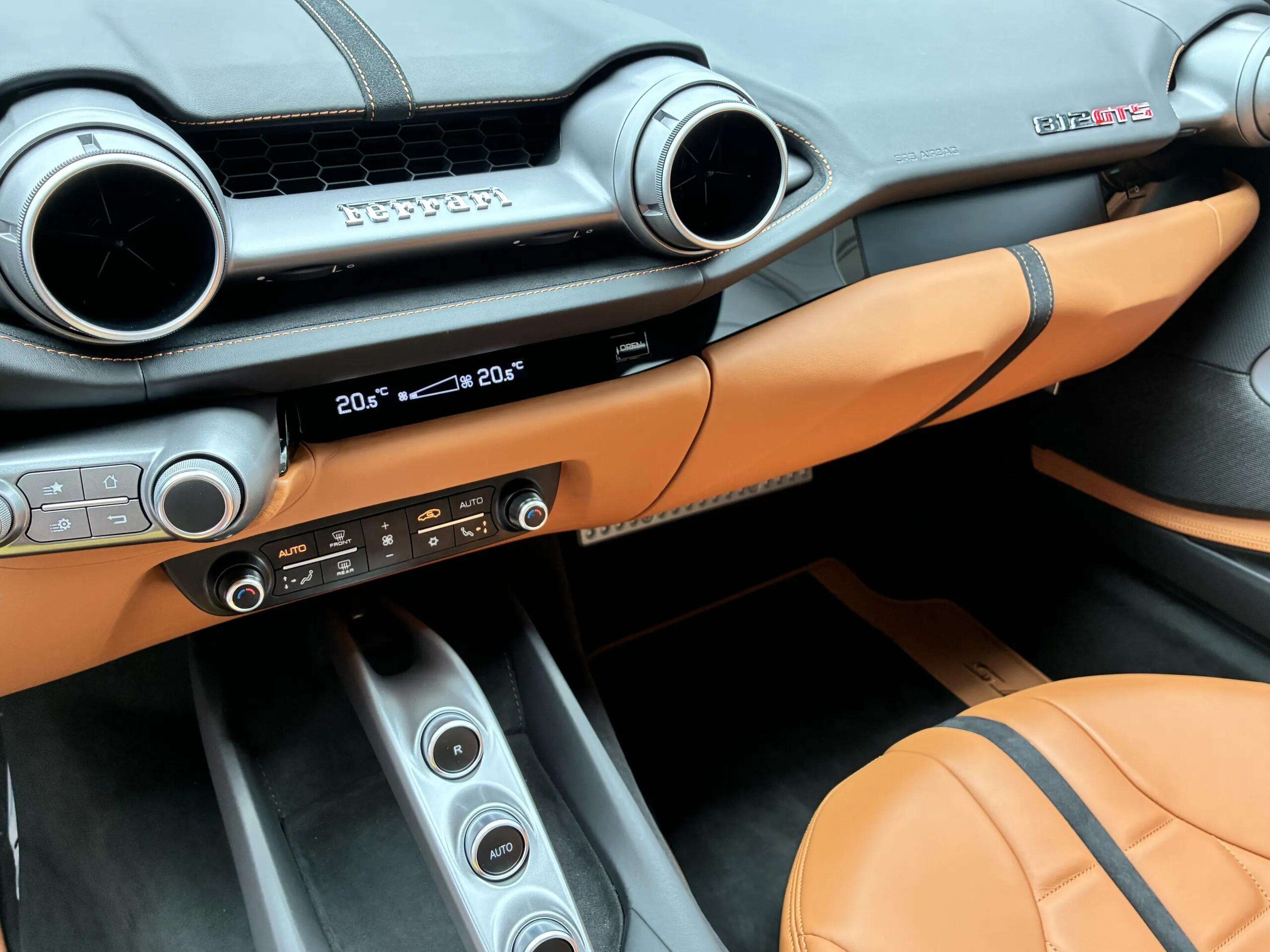 2021 Ferrari 812GTS — Photo 14 / 20