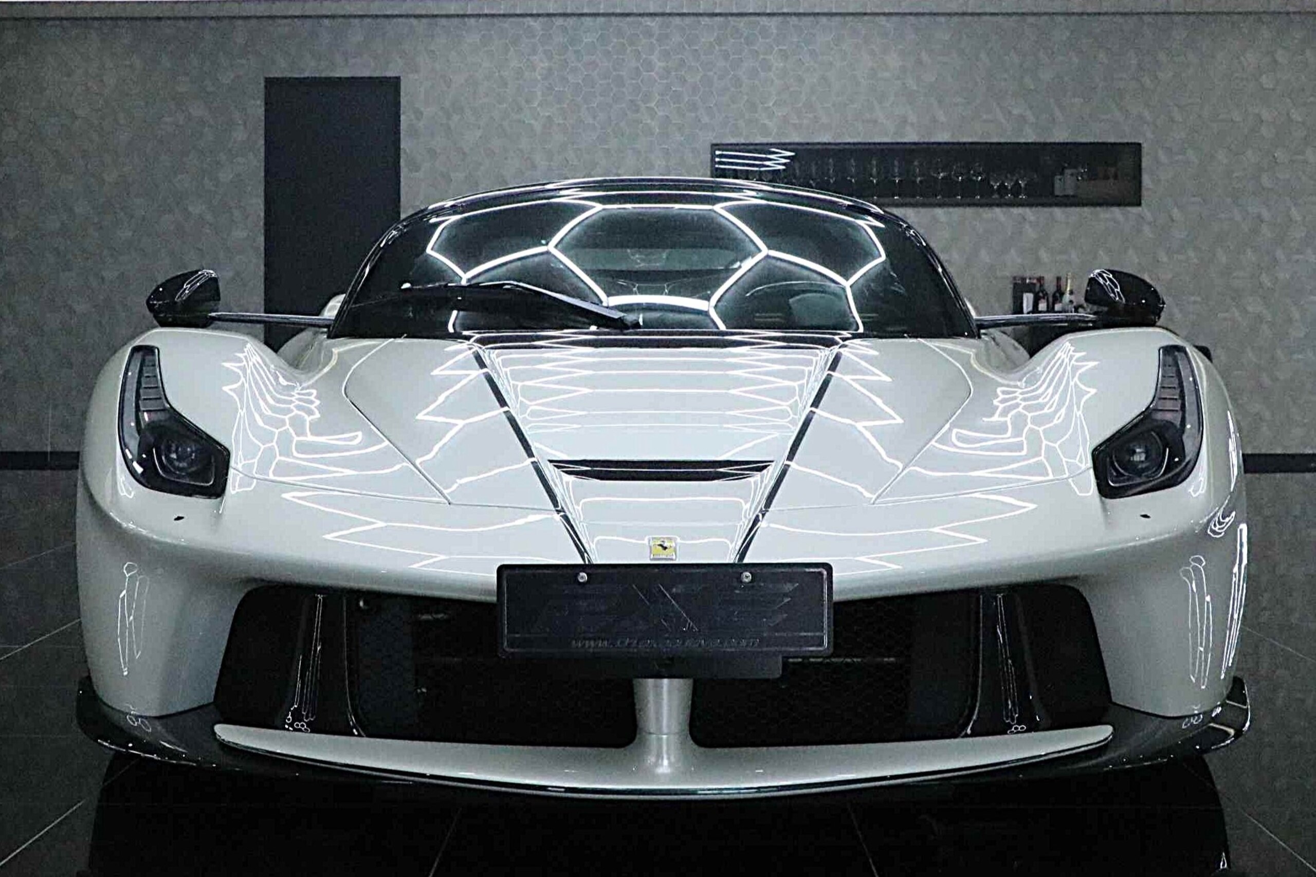2017 Ferrari LaFerrari — Photo 13 / 26