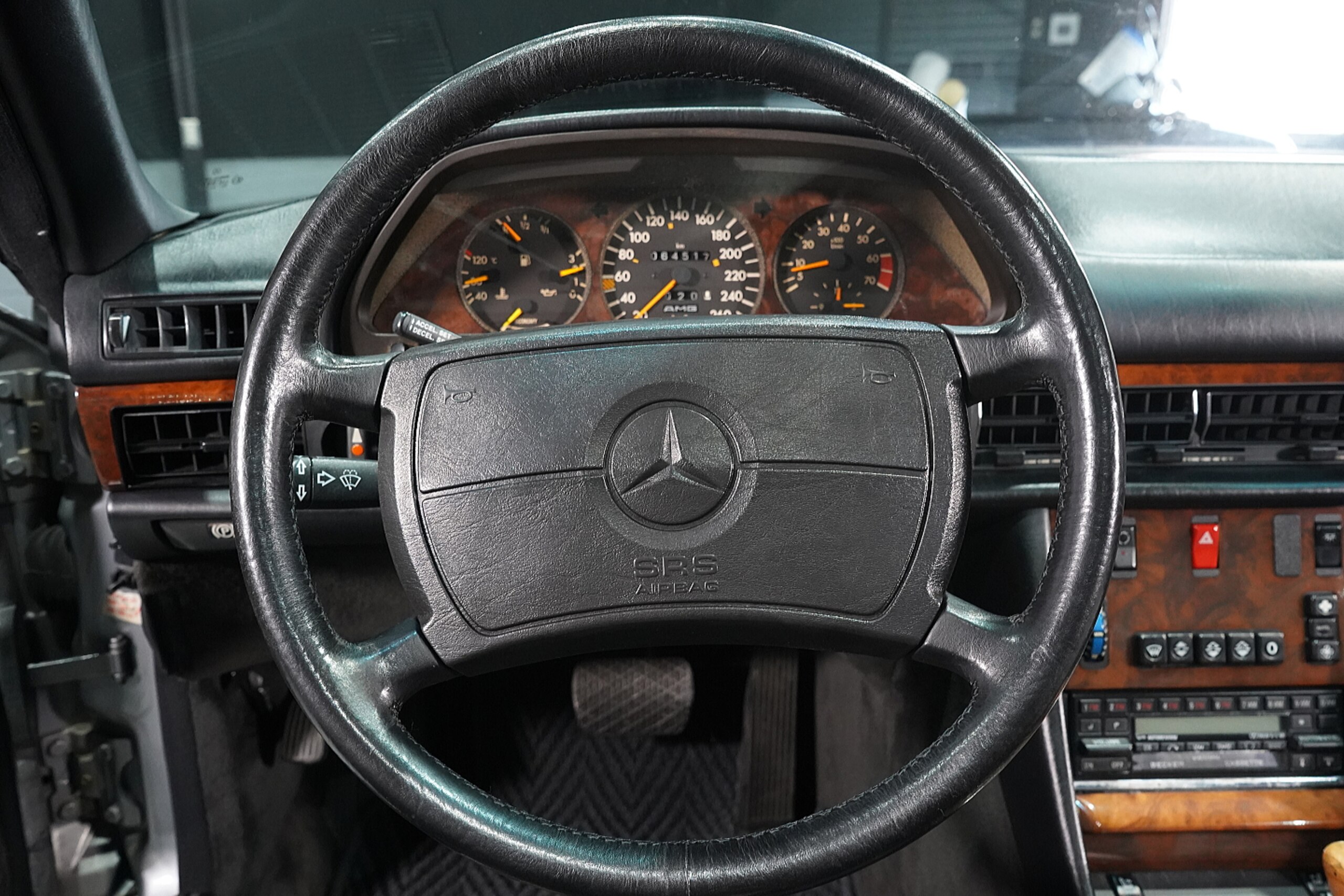 1989 Mercedes Benz 560SEC — Photo 13 / 23