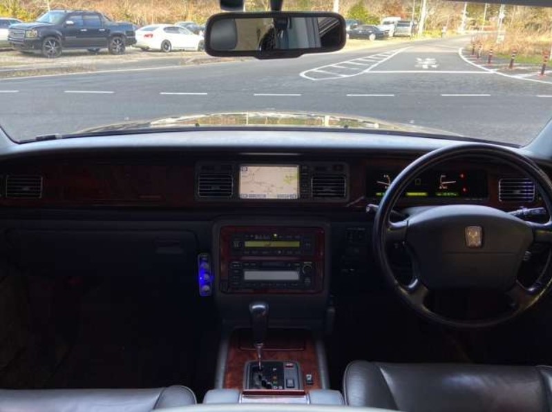 2000 Toyota Century — Photo 11 / 14