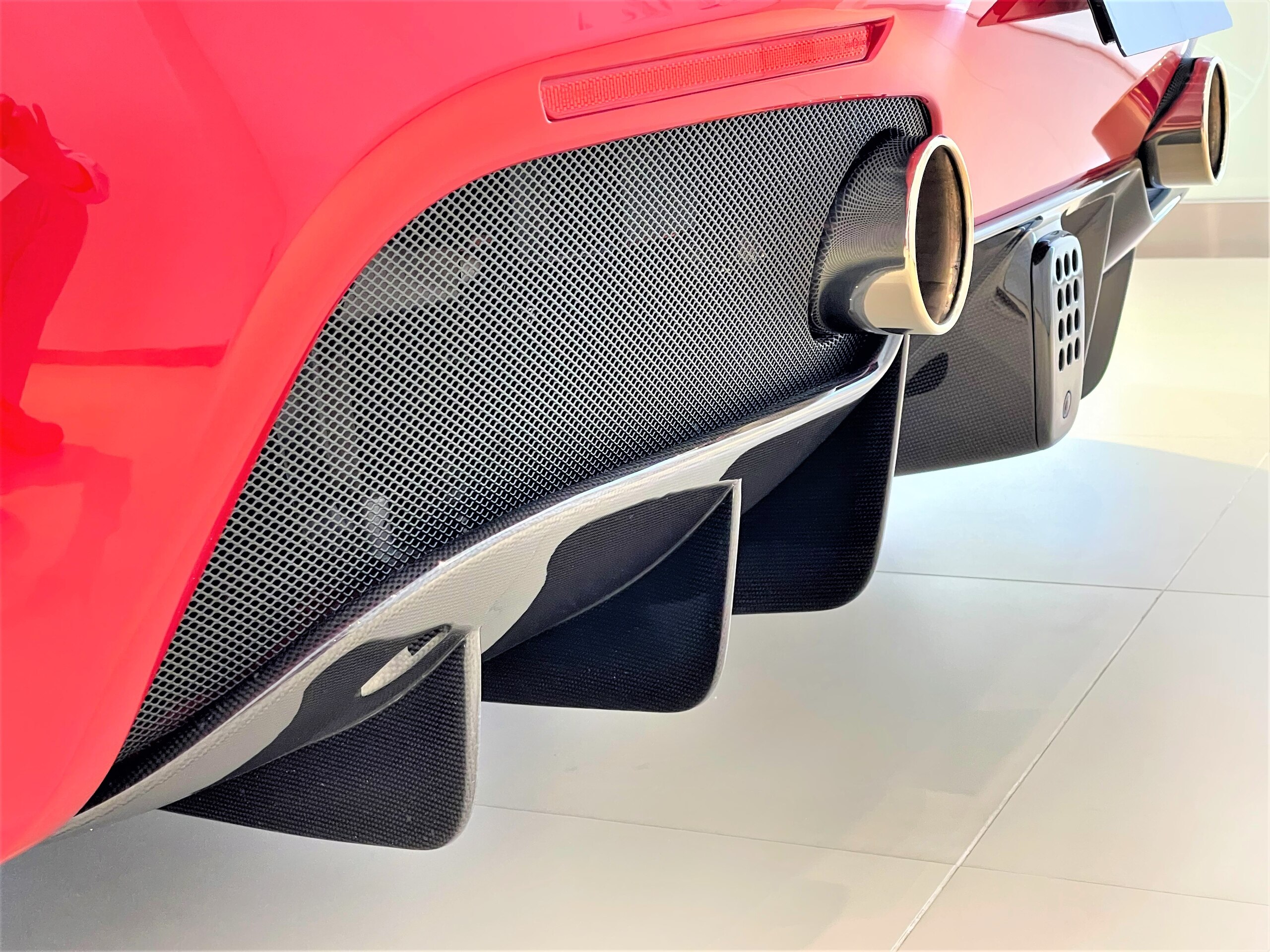 2018 Ferrari 488 Spider — Photo 28 / 29