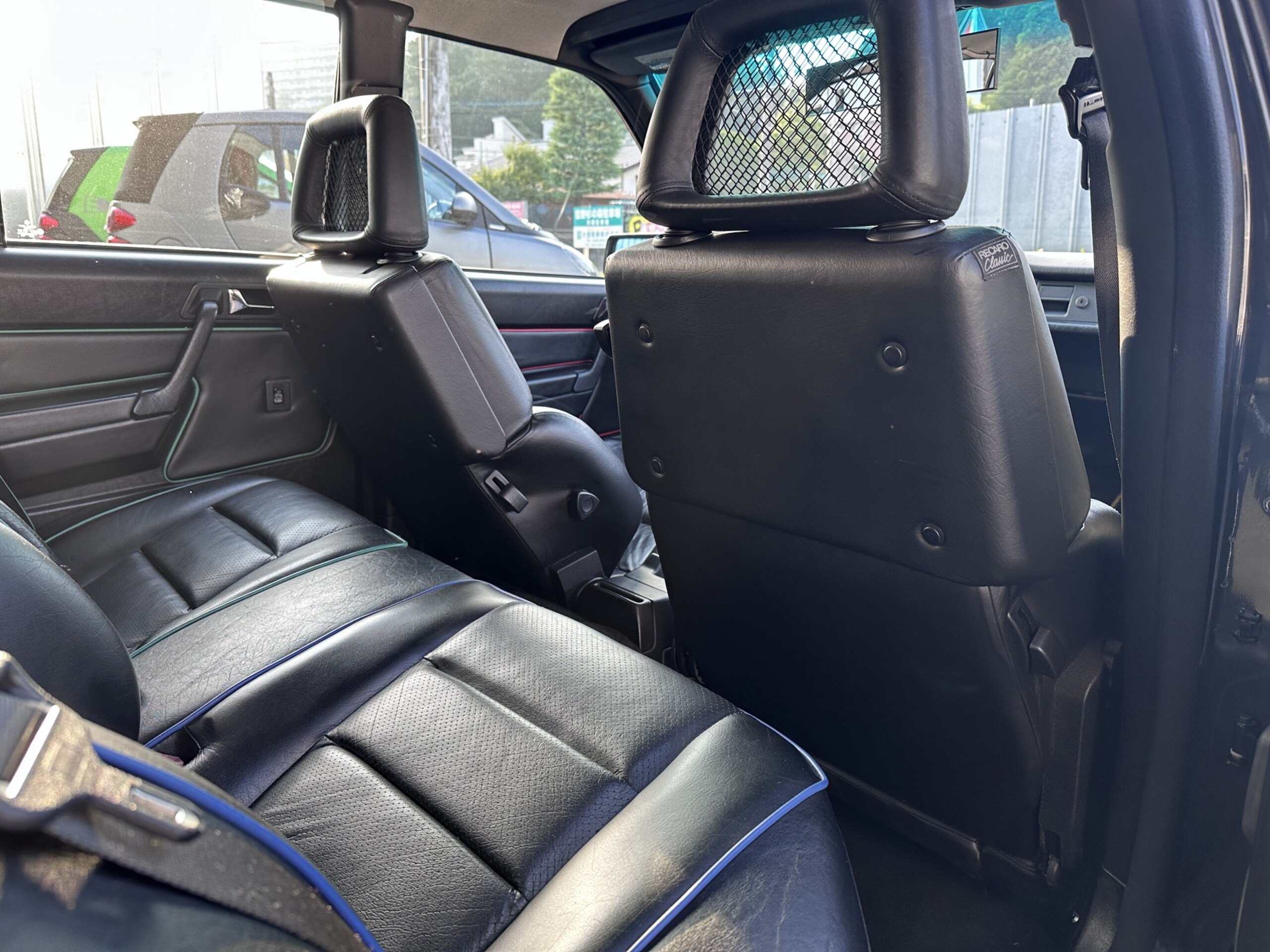 1991 Mercedes Benz 190E — Photo 31 / 36