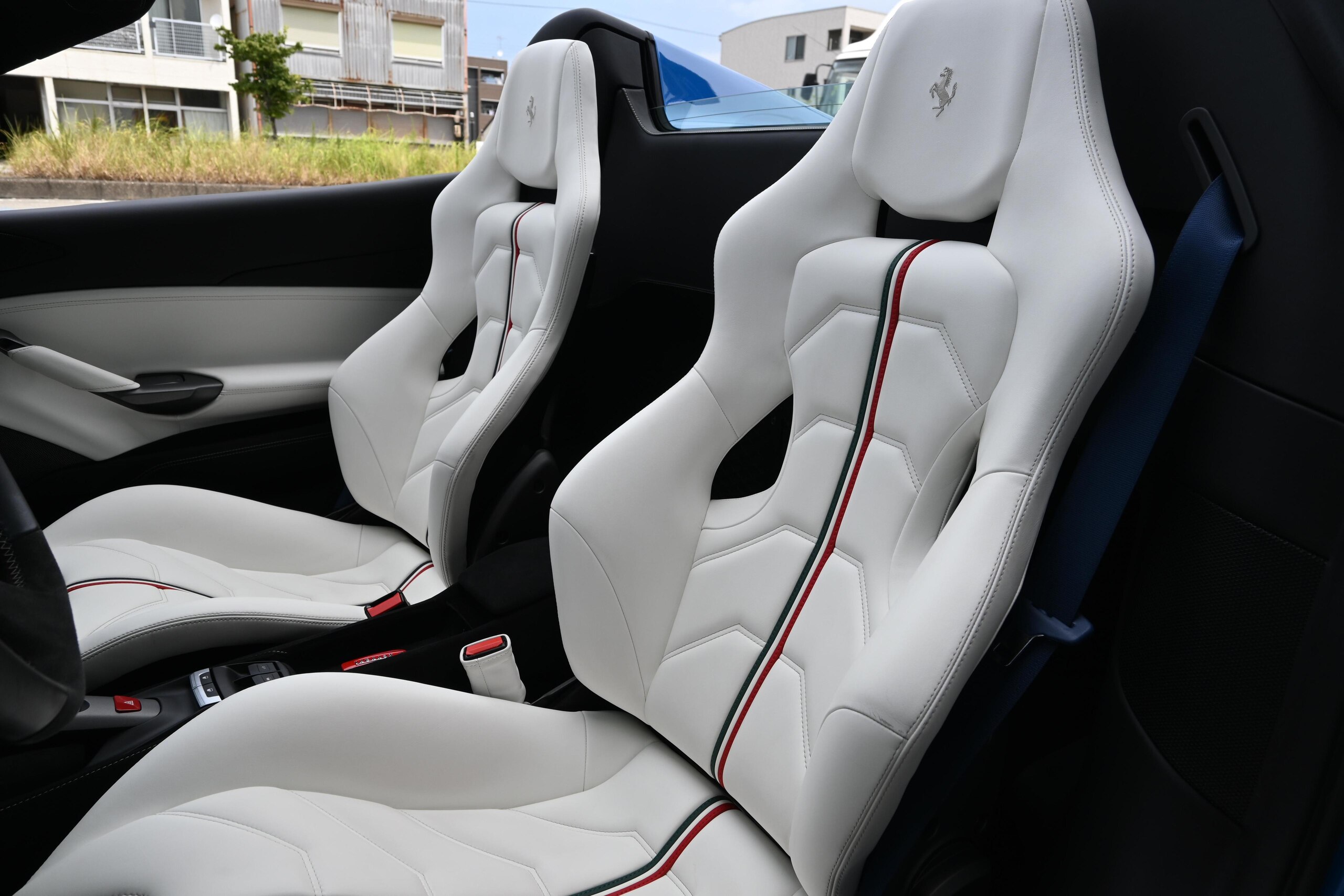 2016 Ferrari 488 Spider — Photo 9 / 20