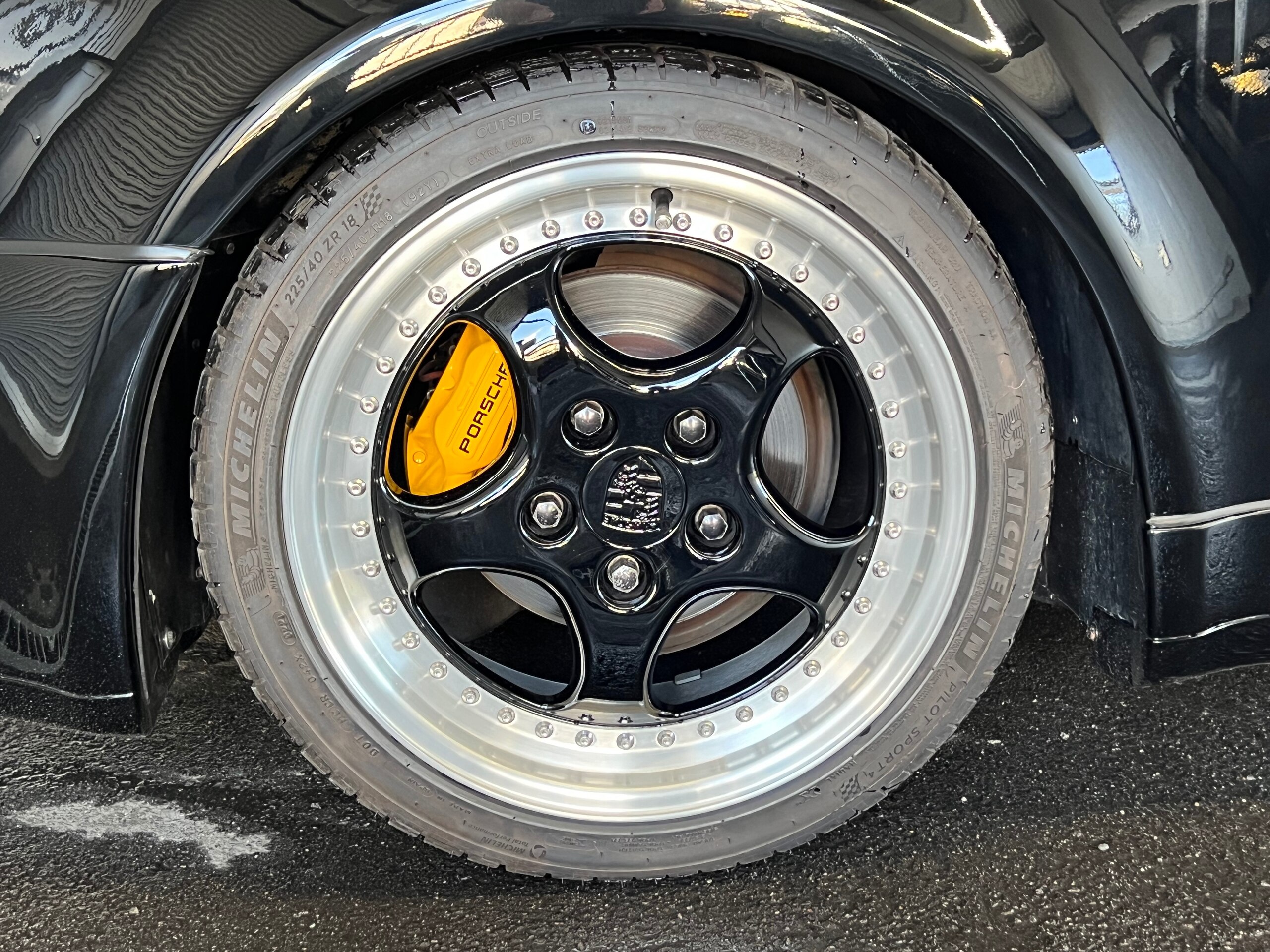 1991 Porsche 911 Carrera 2 Targa — Photo 14 / 15