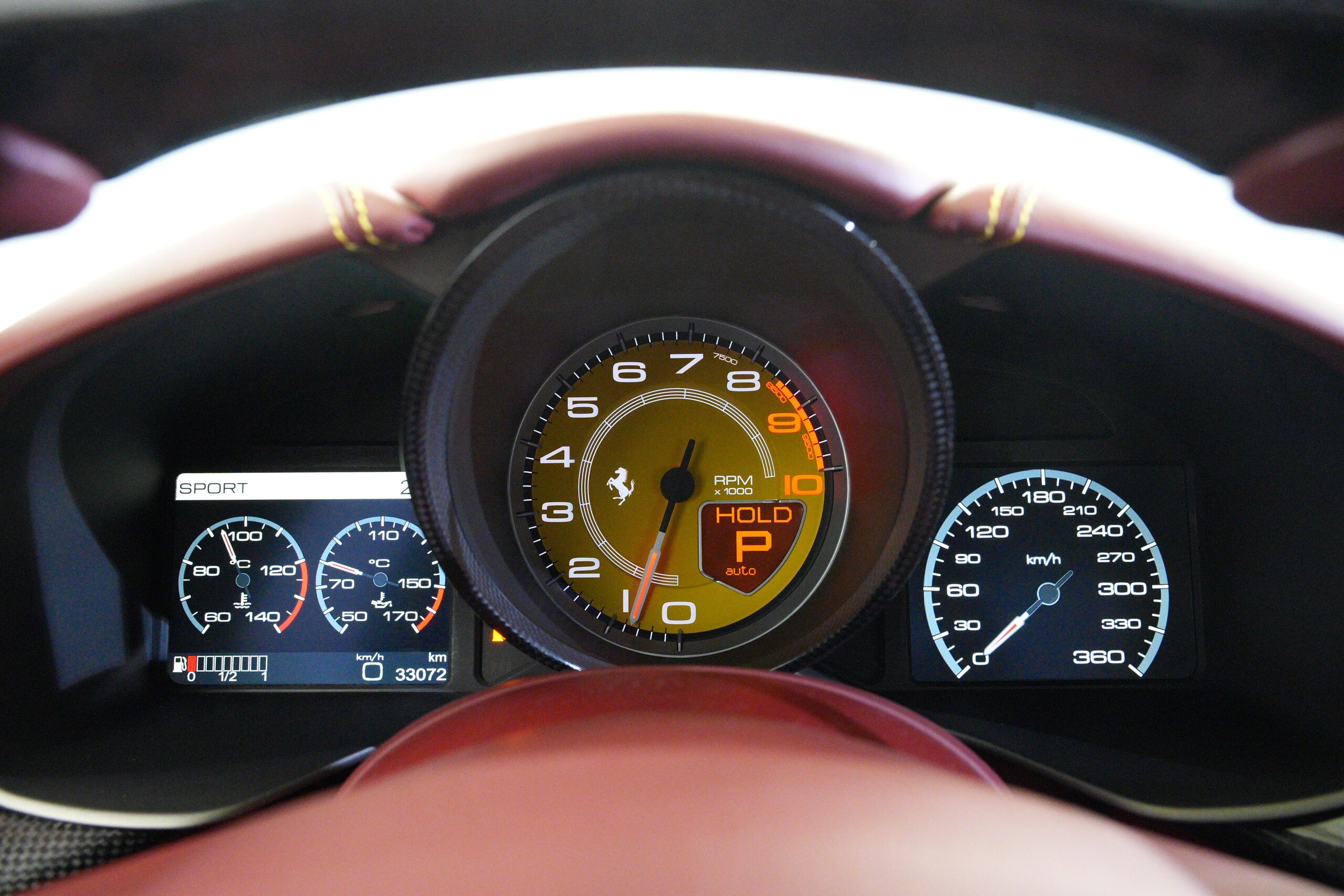 2013 Ferrari F12 Berlinetta — Photo 11 / 22