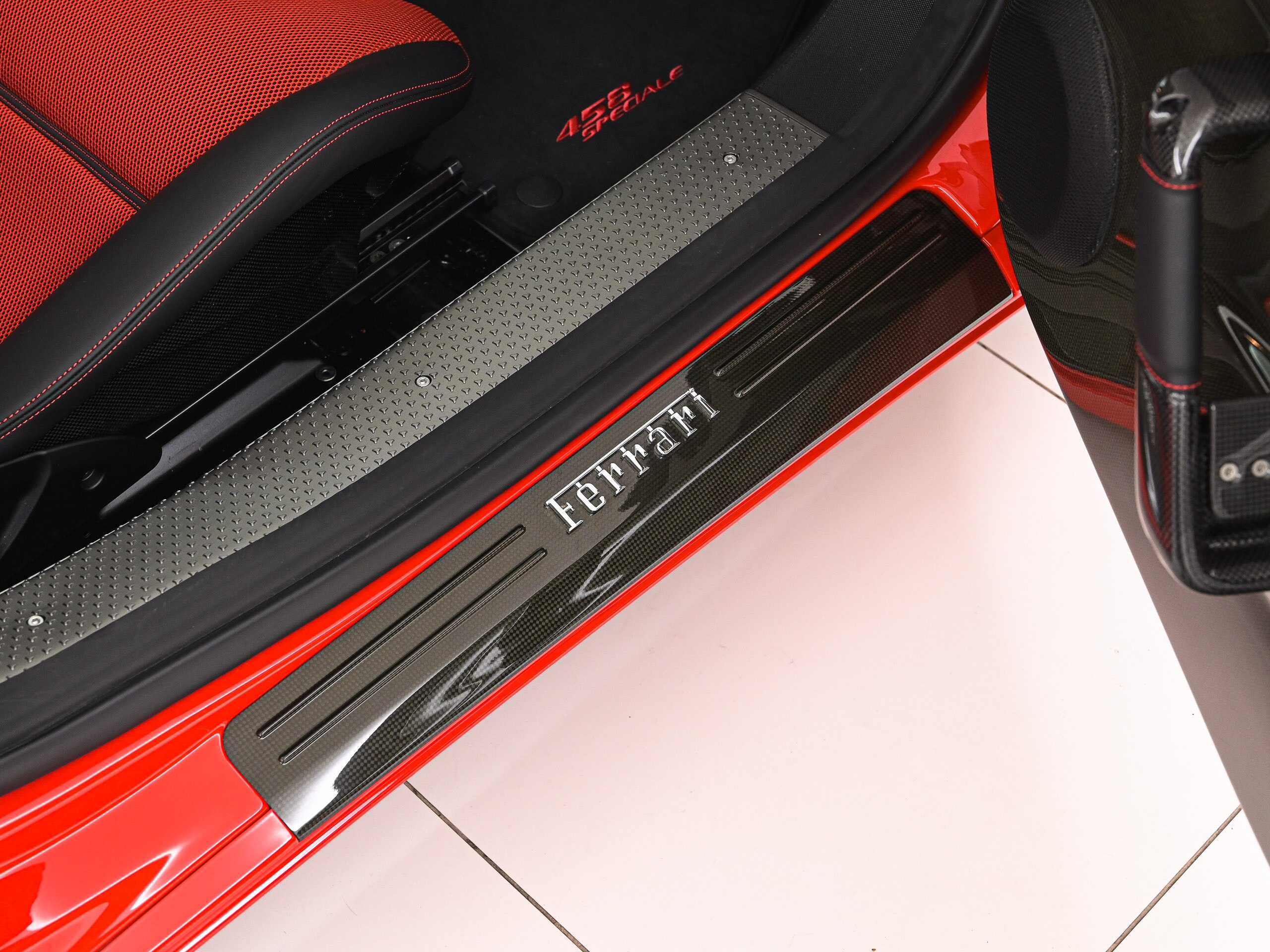 2015 Ferrari 458 Speciale — Photo 16 / 19