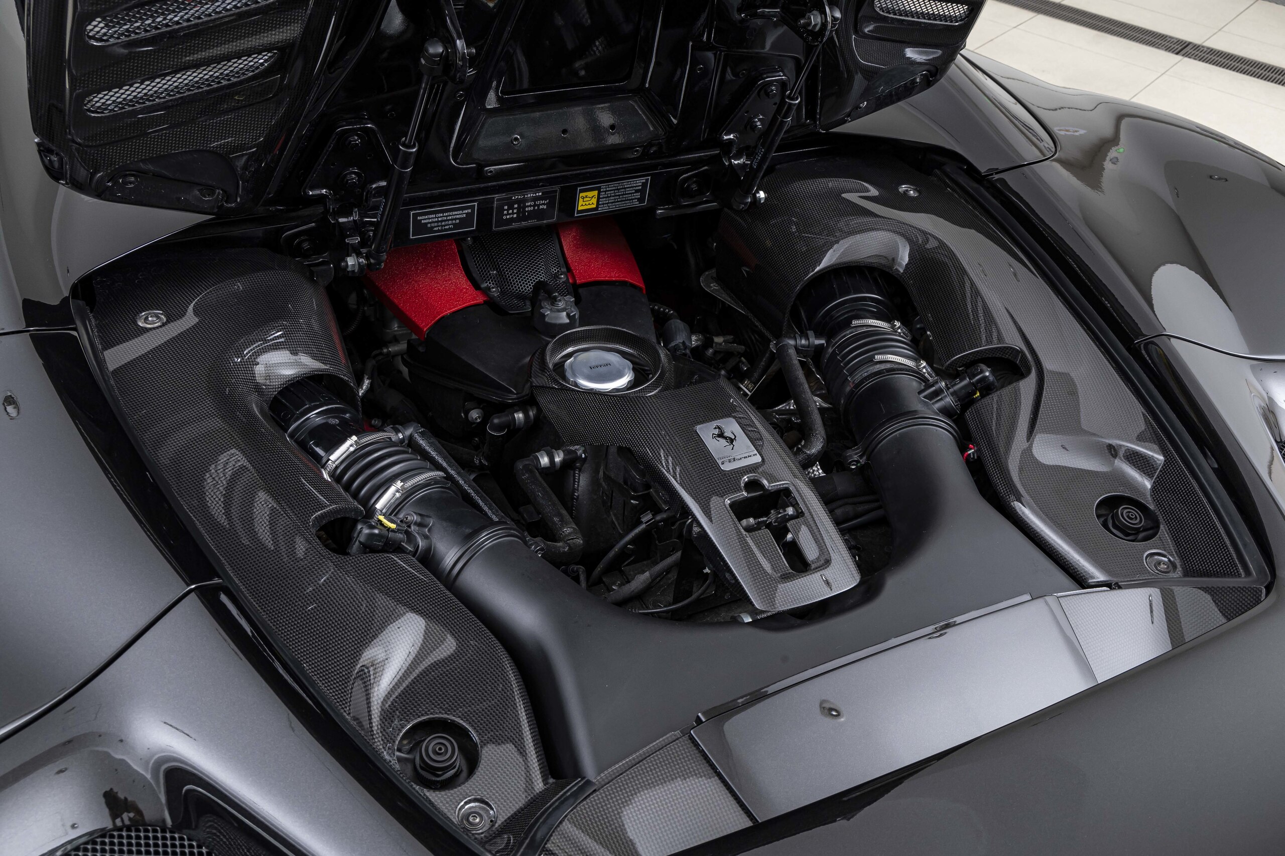 2022 Ferrari F8 Spider — Photo 25 / 32