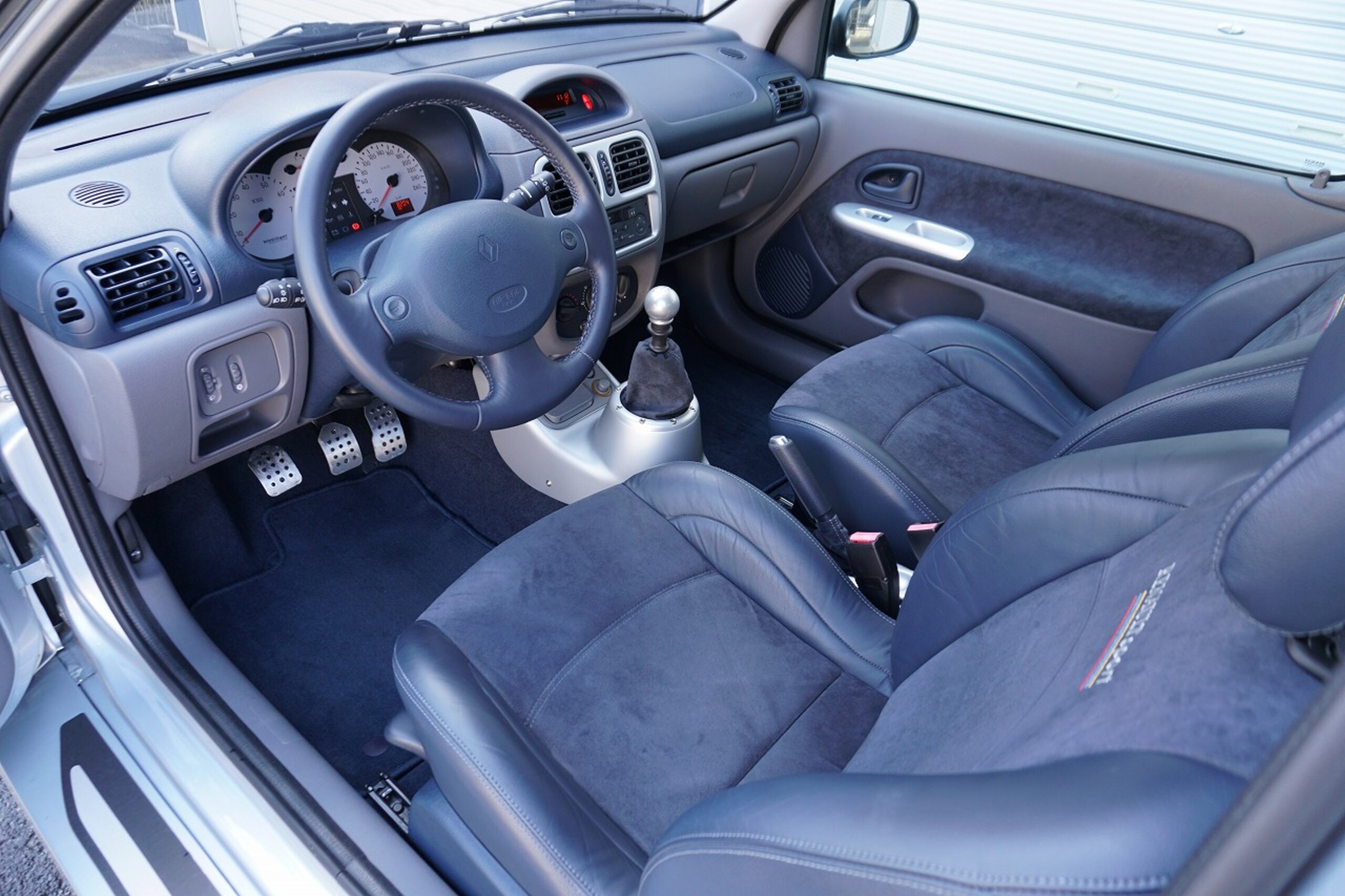 2002 Other Renault Sport V6 — Photo 6 / 14