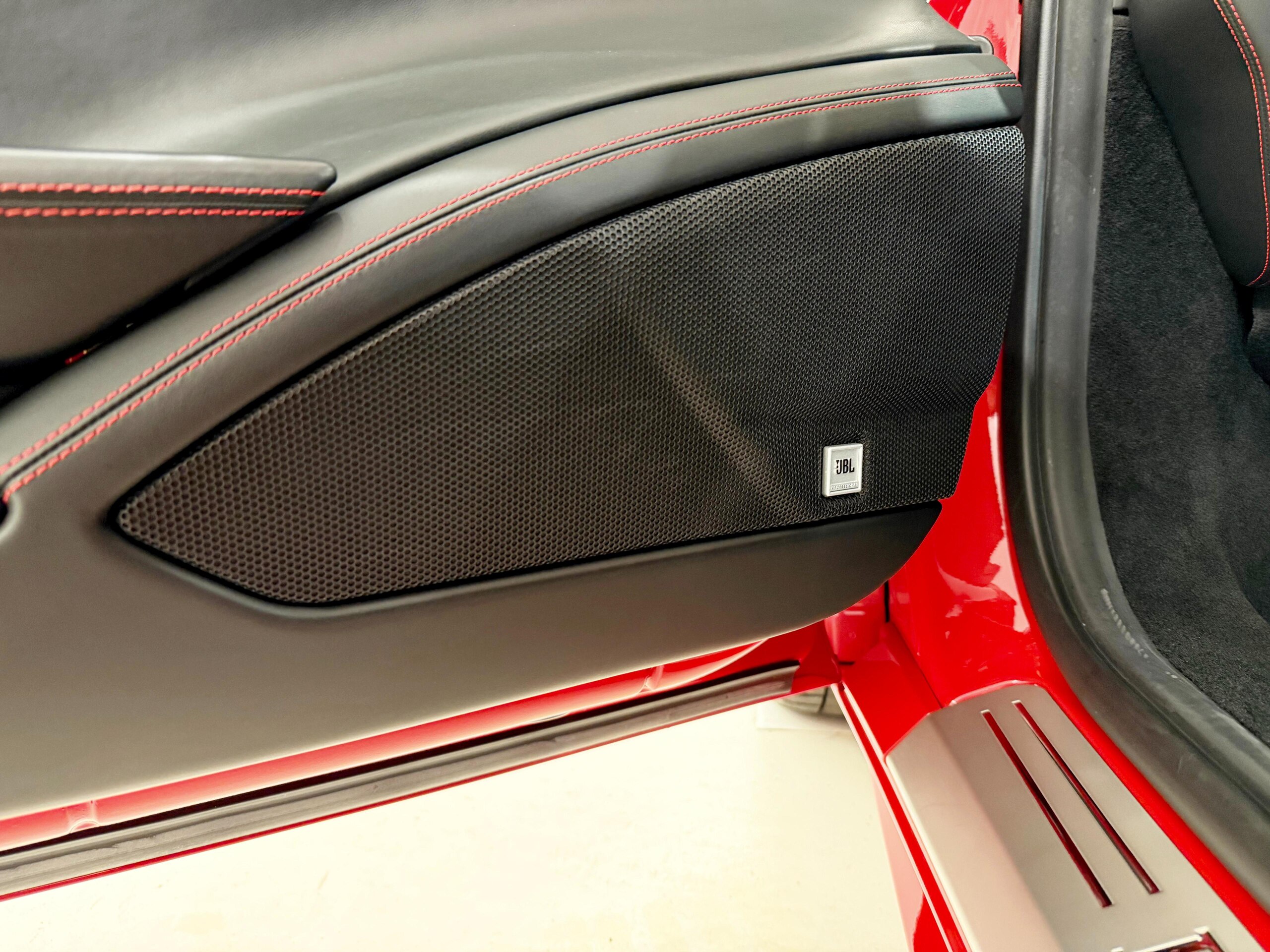 2015 Ferrari 458 Spider — Photo 24 / 37
