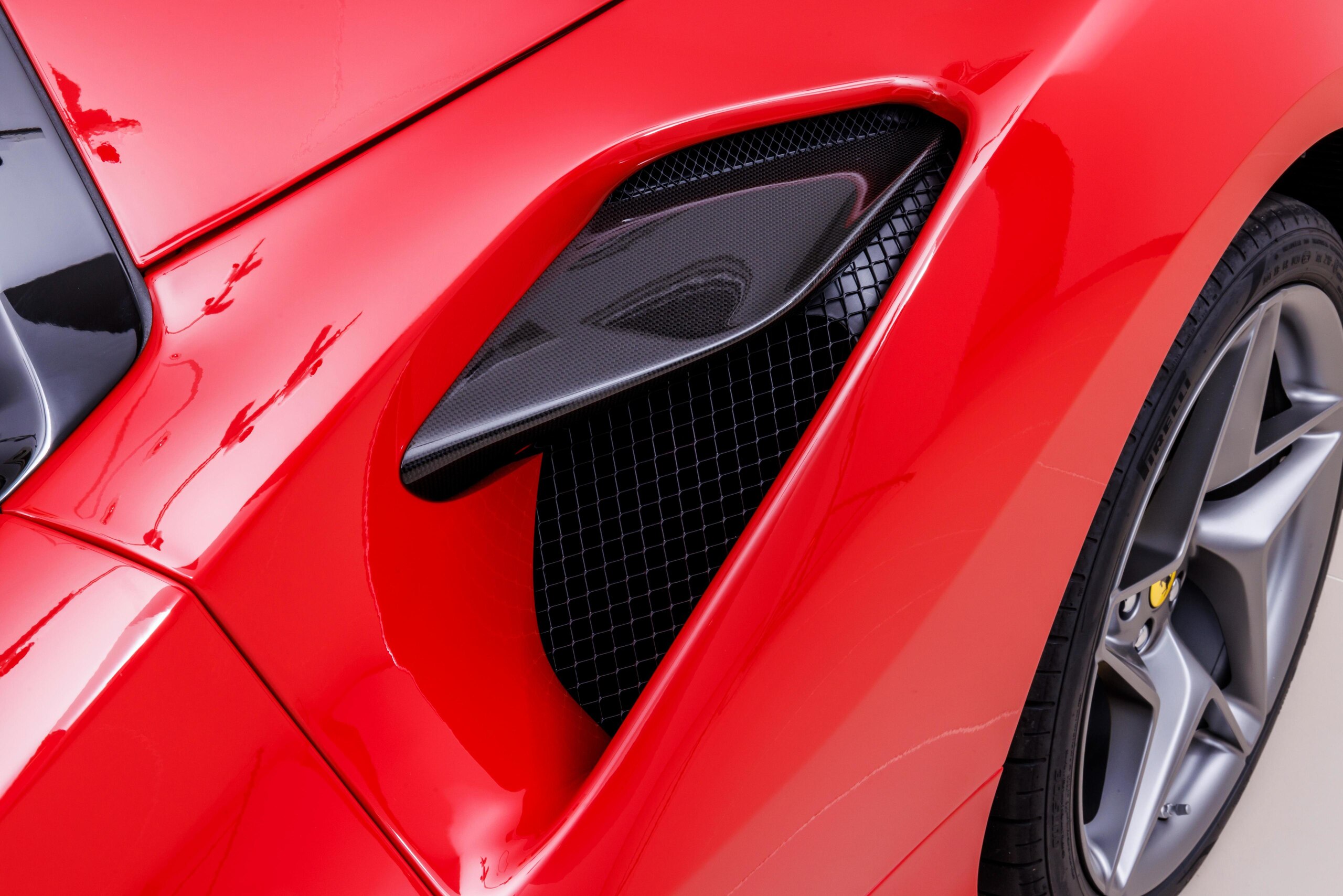 2022 Ferrari F8 Spider — Photo 34 / 42