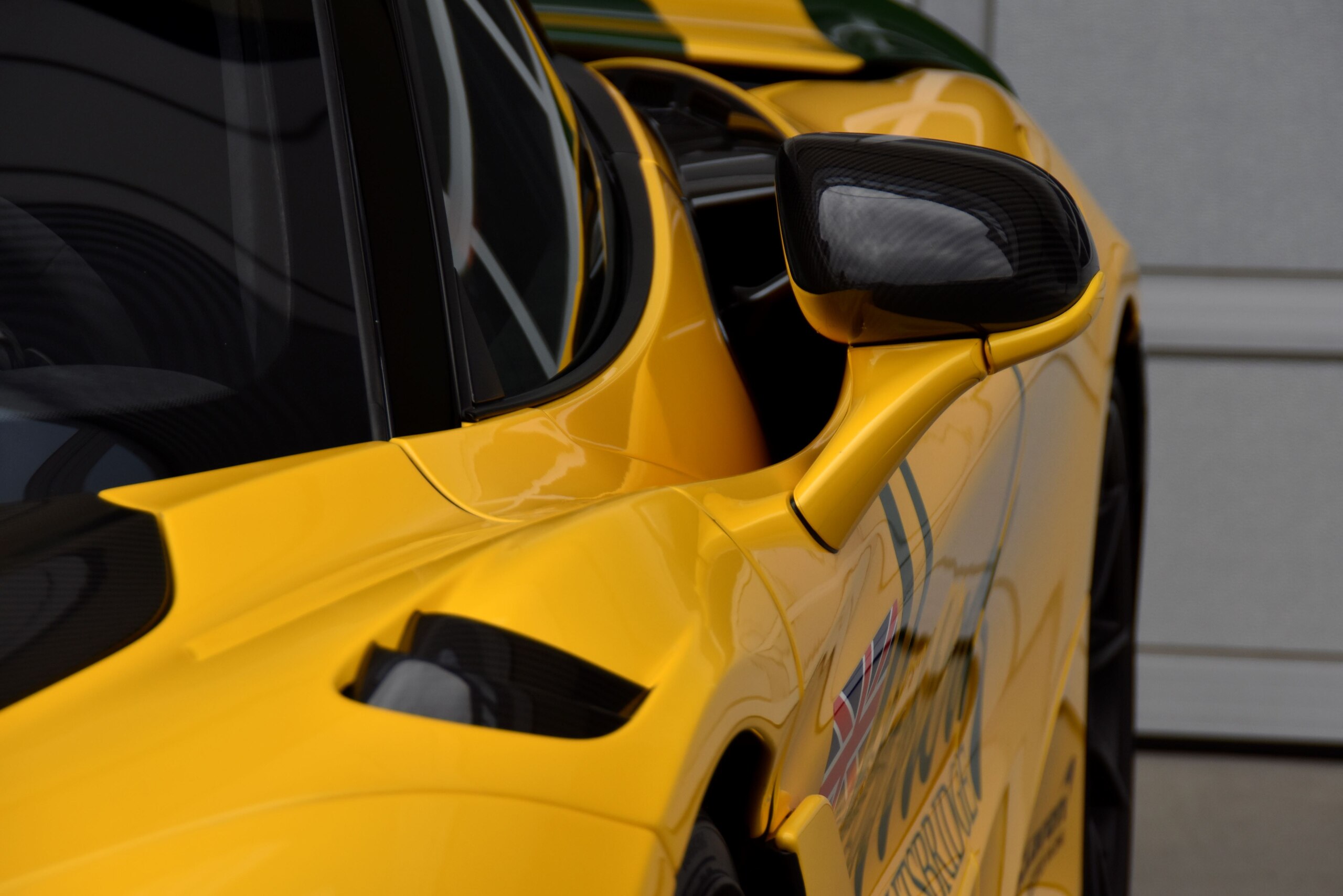 2021 McLaren 765LT — Photo 9 / 19
