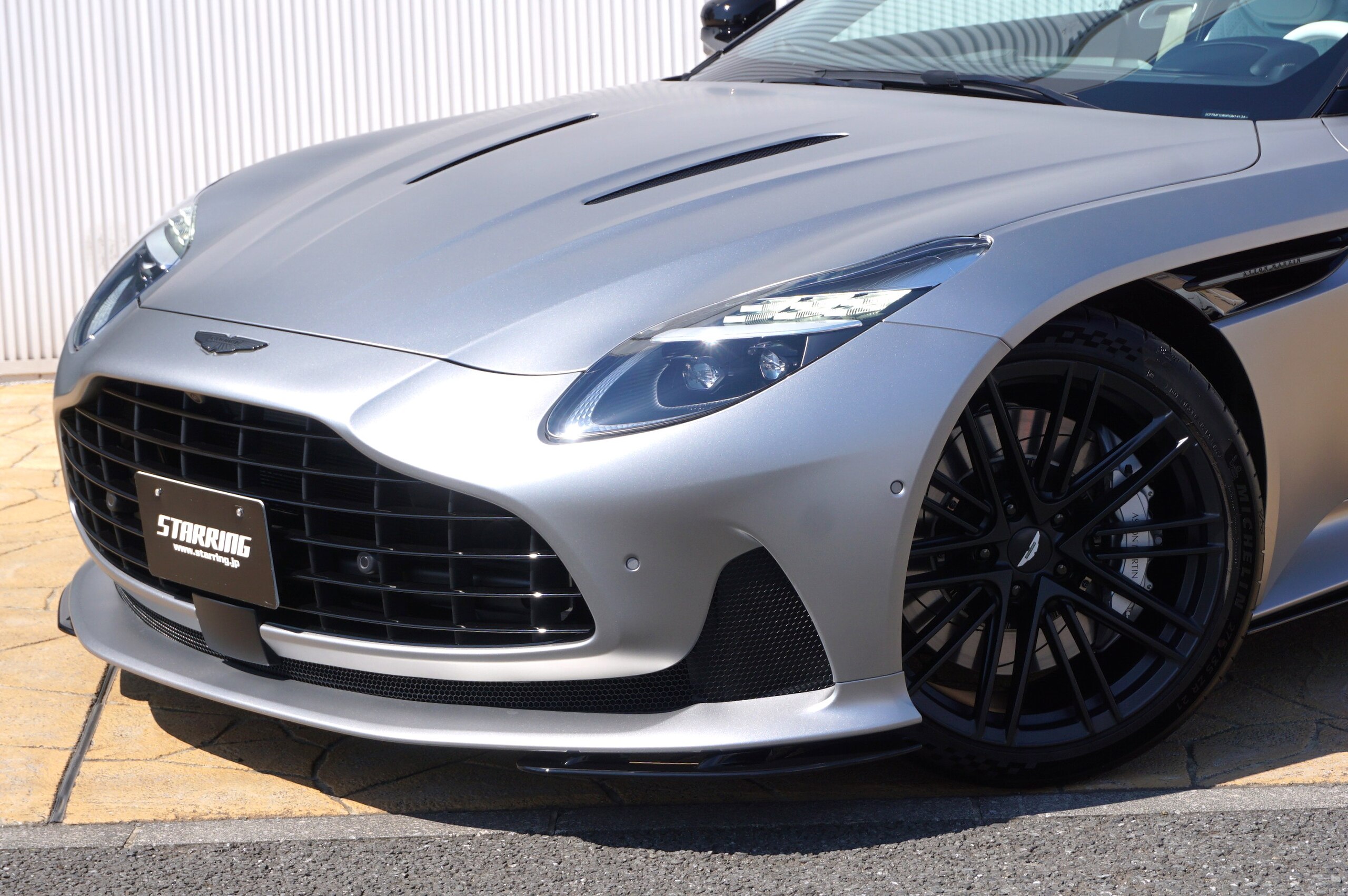 2024 Aston Martin DB12 Volante — Photo 38 / 45